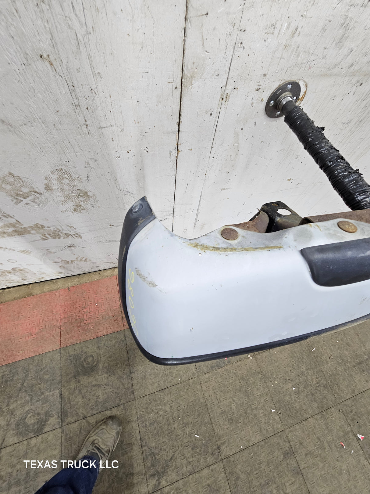 1999-2007 Chevrolet Silverado / GMC Sierra 1500 Rear Bumper