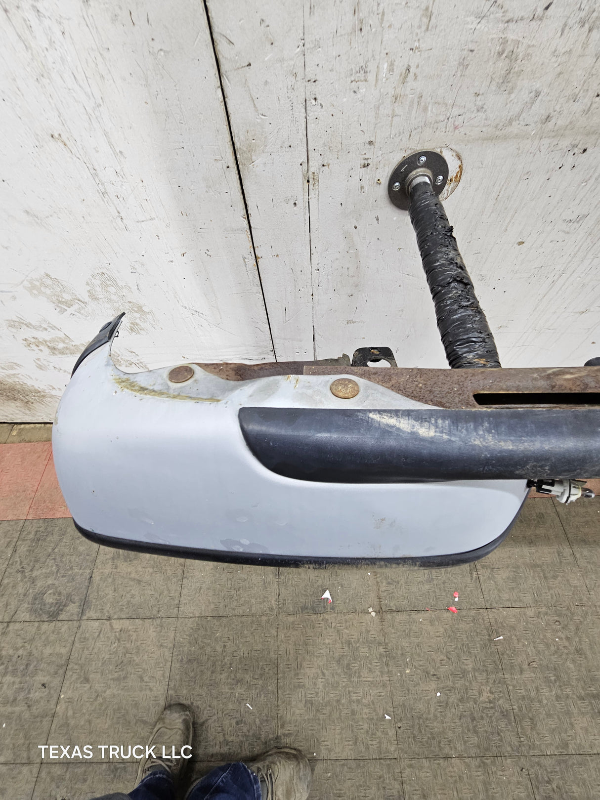 1999-2007 Chevrolet Silverado / GMC Sierra 1500 Rear Bumper