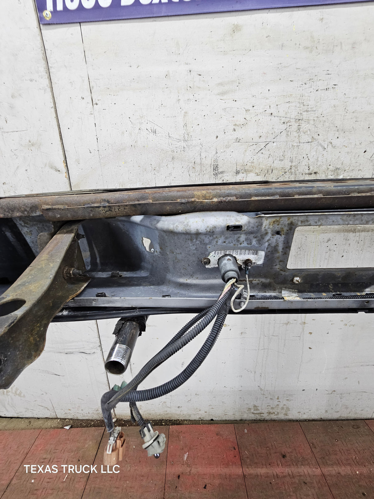 1999-2007 Chevrolet Silverado / GMC Sierra 1500 Rear Bumper