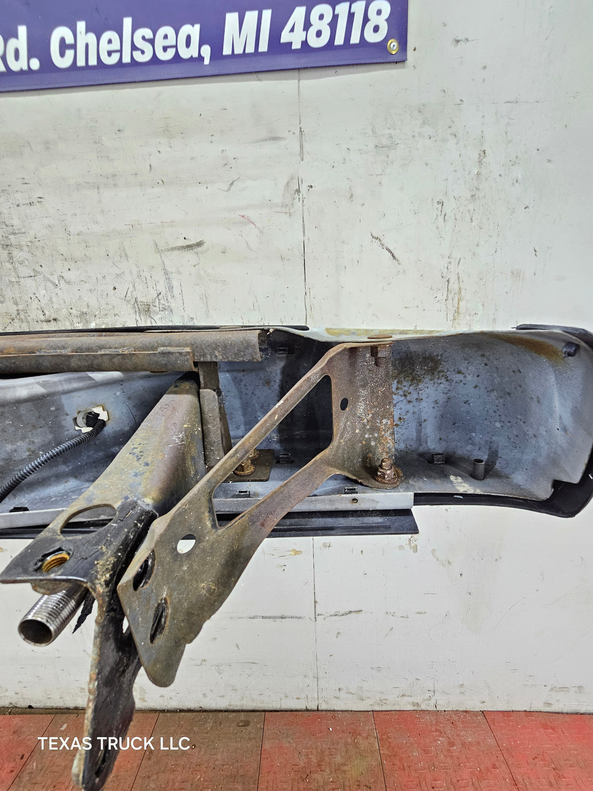 1999-2007 Chevrolet Silverado / GMC Sierra 1500 Rear Bumper