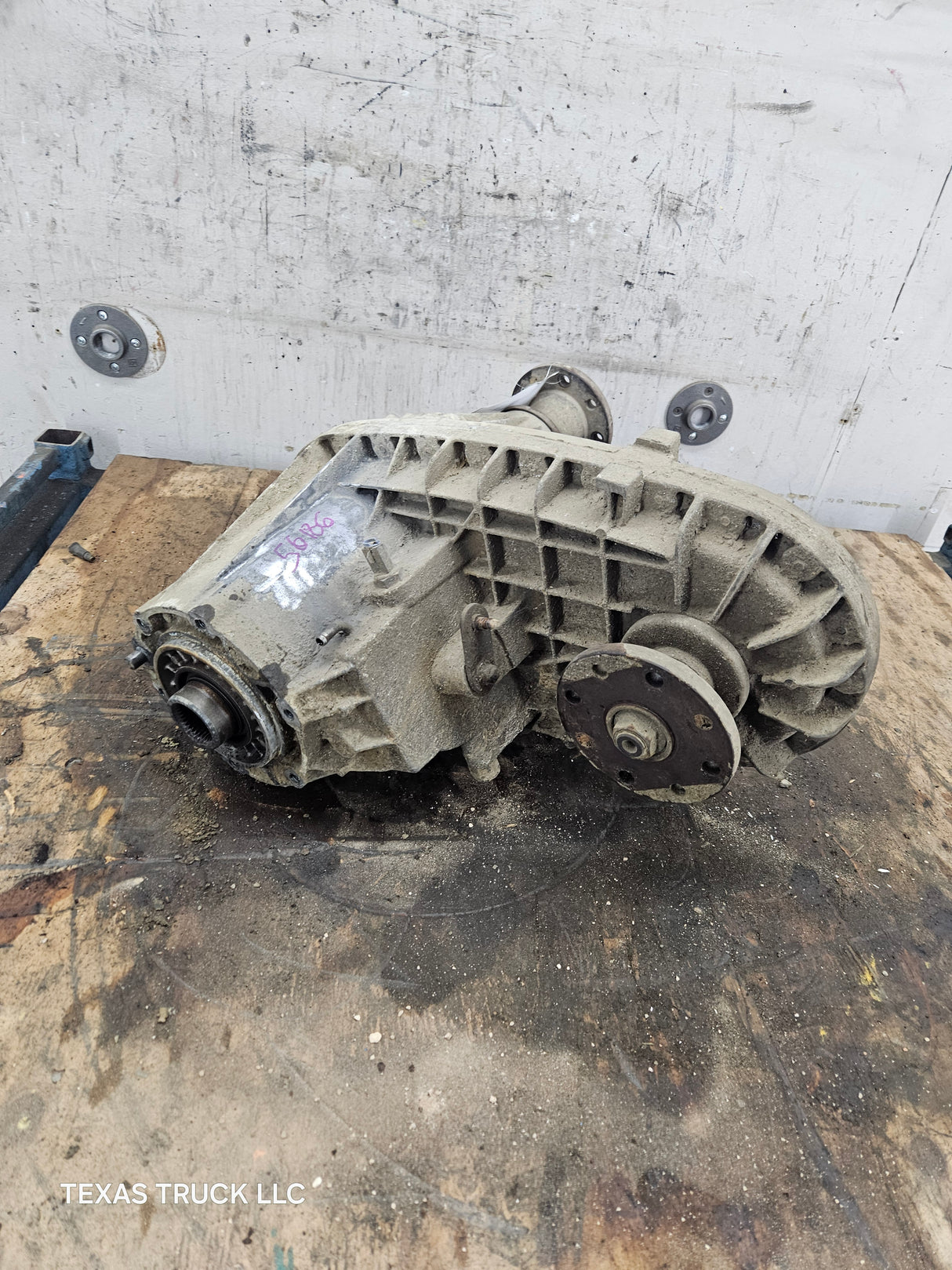 2003-2010 Ford Pickup F250 F350 F450 F550 Super Duty Manual Shift Transfer Case 6.0L 6.4l power stroke, 6.8L v10 triton, 5.4L v8 5r110 7C34 7A195 AB 97k miles