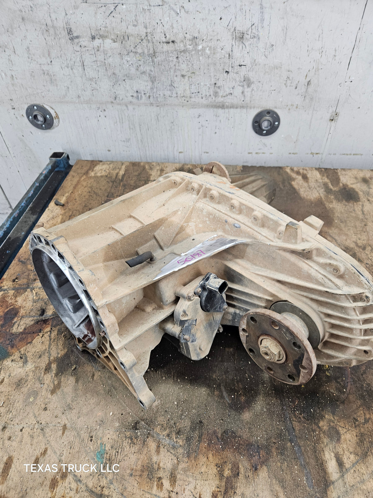 2011-2016 6.2L 6.7L Power Stroke Transfer Case slip yoke Electric Shift Ford F250 F350 F450 F550 Super Duty 198k Miles