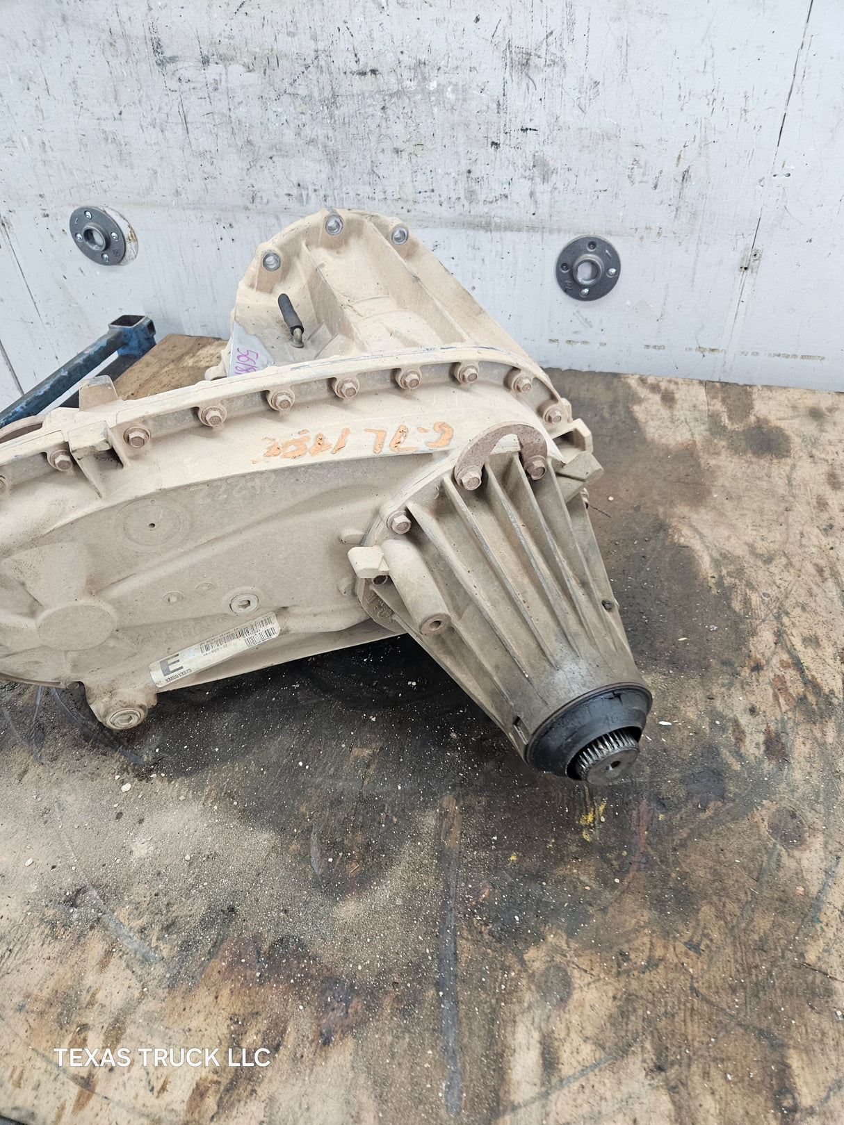 2011-2016 6.2L 6.7L Power Stroke Transfer Case slip yoke Electric Shift Ford F250 F350 F450 F550 Super Duty 198k Miles