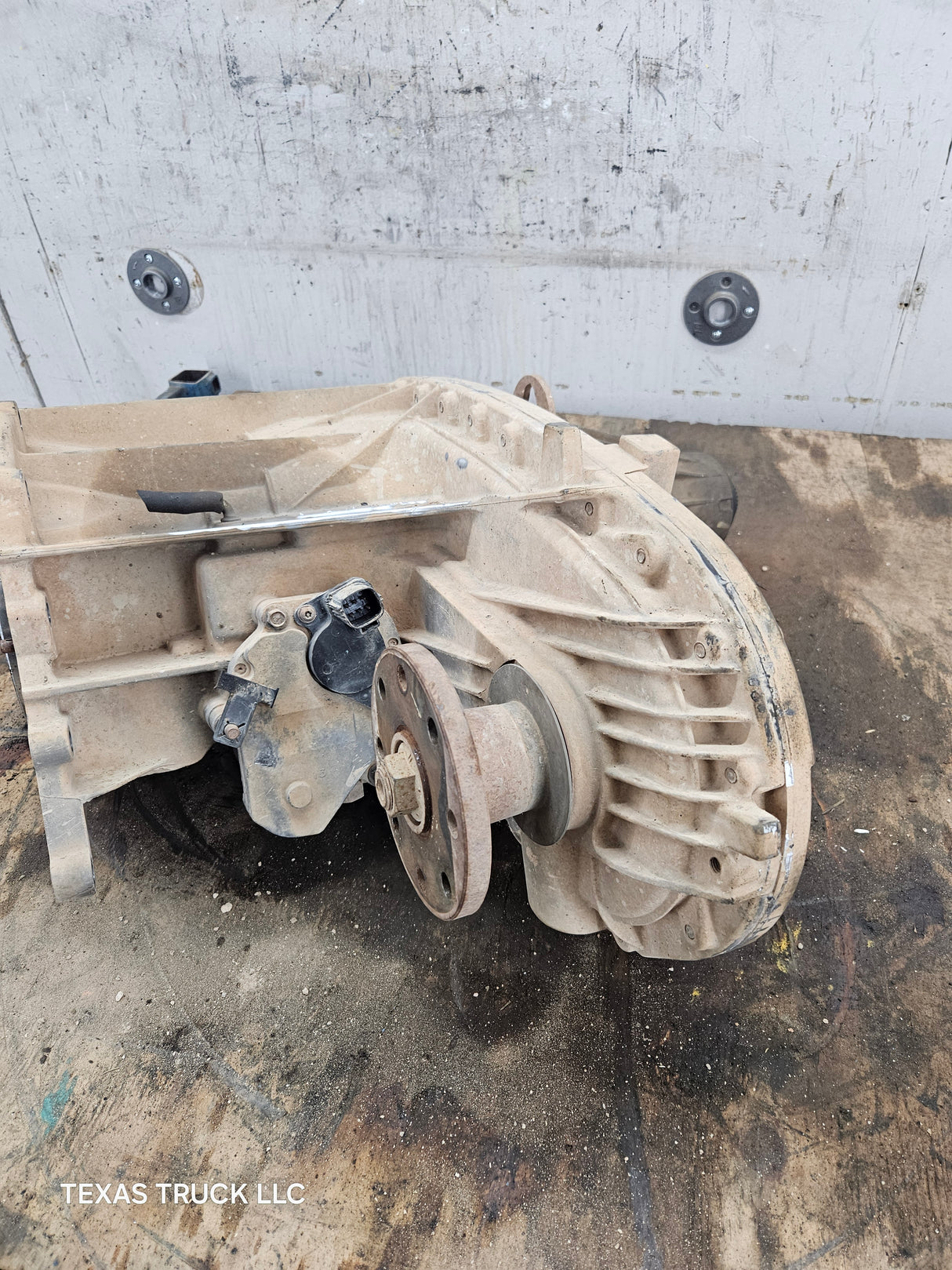 2011-2016 6.2L 6.7L Power Stroke Transfer Case slip yoke Electric Shift Ford F250 F350 F450 F550 Super Duty 198k Miles