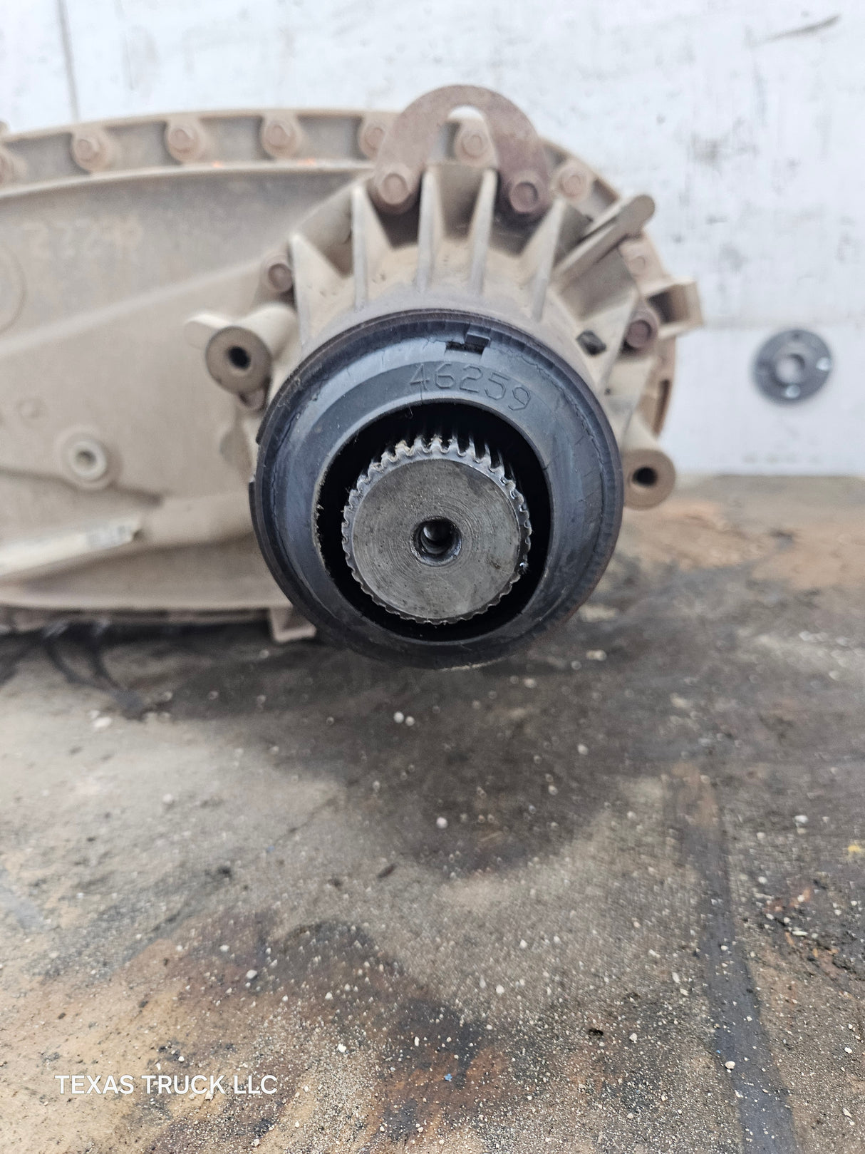 2011-2016 6.2L 6.7L Power Stroke Transfer Case slip yoke Electric Shift Ford F250 F350 F450 F550 Super Duty 198k Miles