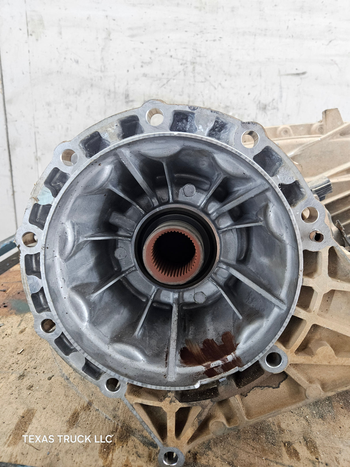 2011-2016 6.2L 6.7L Power Stroke Transfer Case slip yoke Electric Shift Ford F250 F350 F450 F550 Super Duty 198k Miles