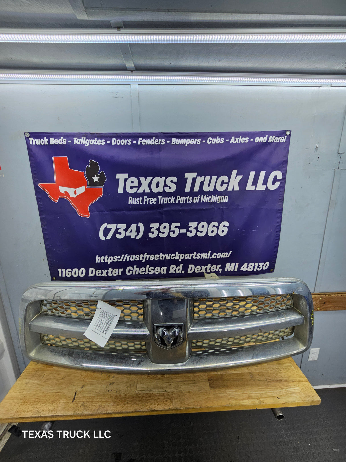 2009-2011 Dodge Ram 1500 Chrome Grill Surround