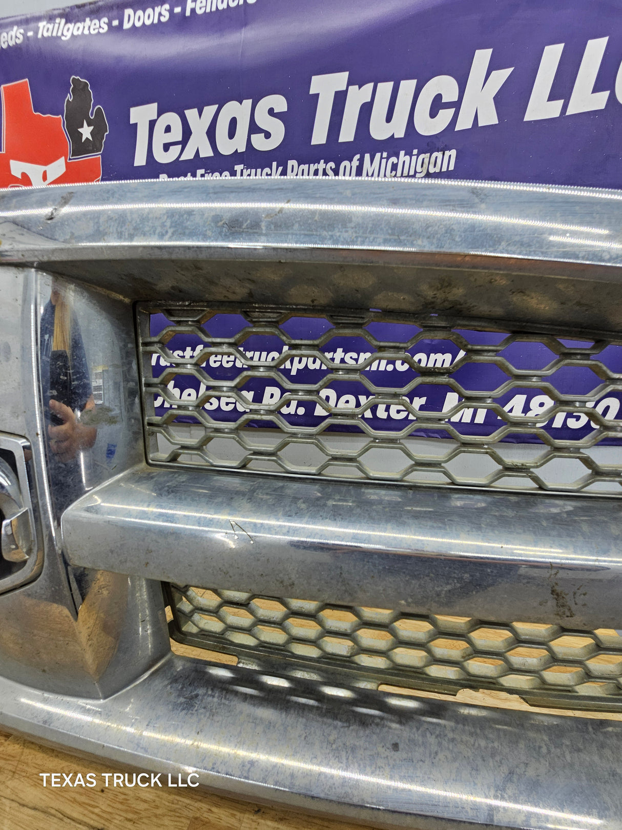 2009-2011 Dodge Ram 1500 Chrome Grill Surround