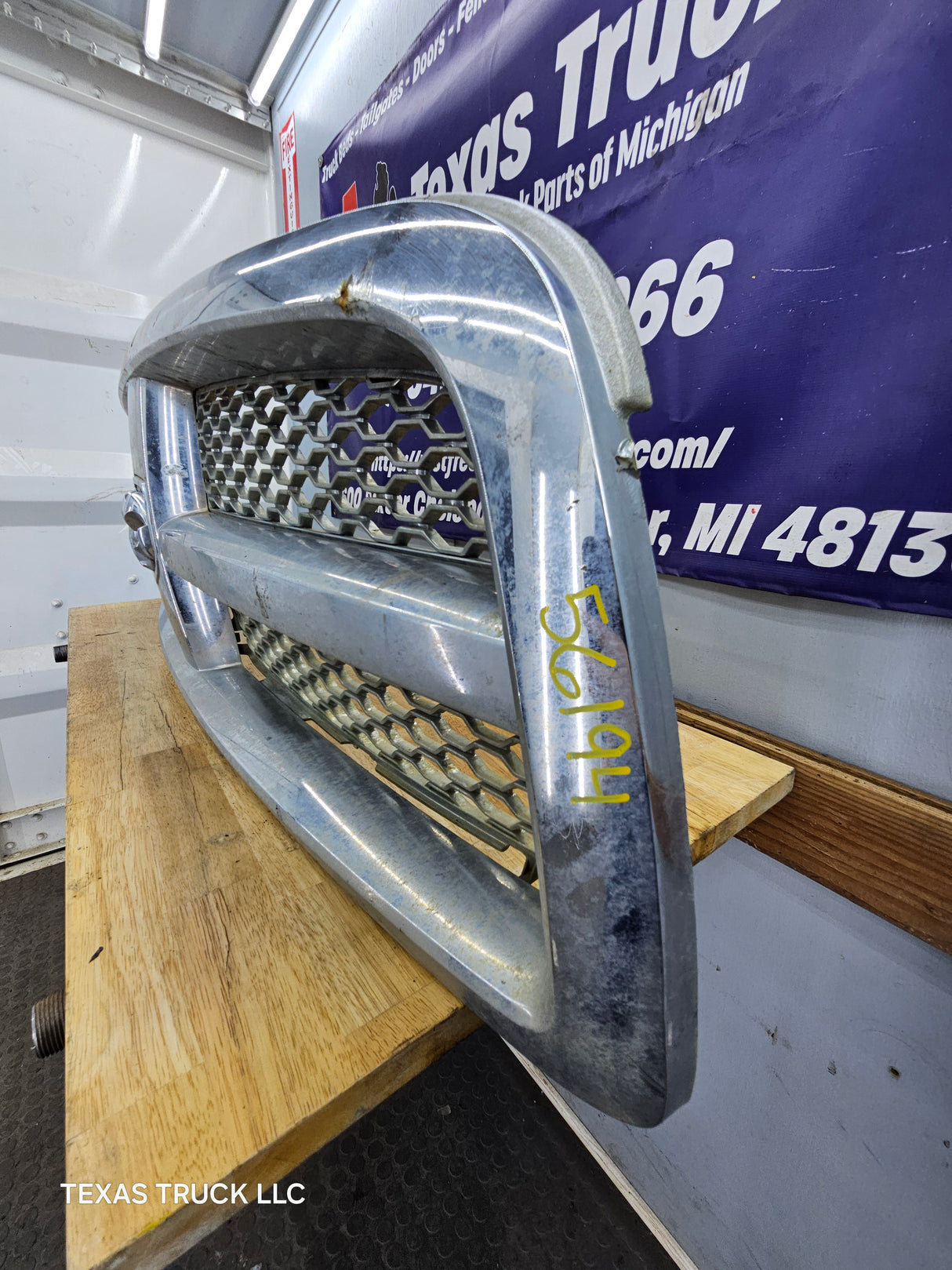 2009-2011 Dodge Ram 1500 Chrome Grill Surround