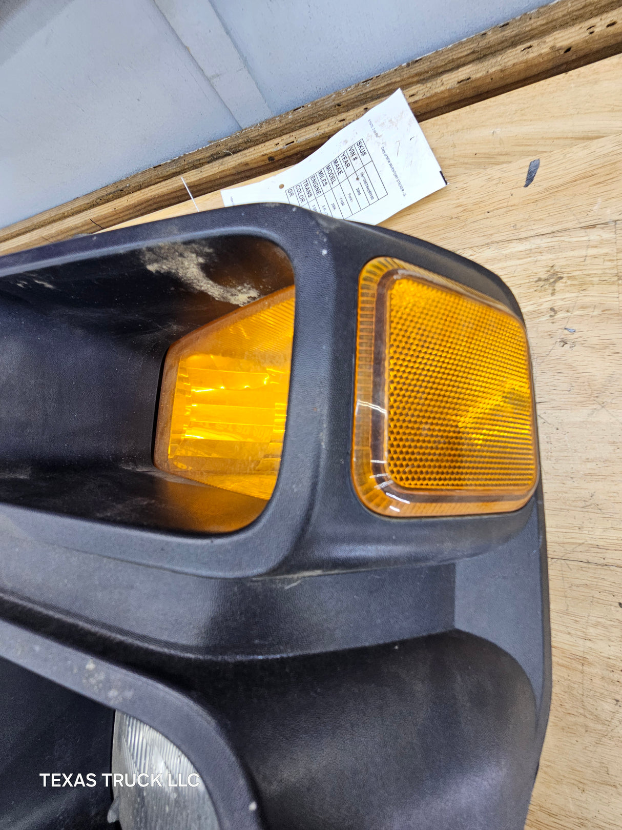 2008-2010 Ford Super Duty F250 F350 F450 F550 LH Driver Side Sealed Beam Halogen Head Light & Marker Light Bucket 7C34-13101-A