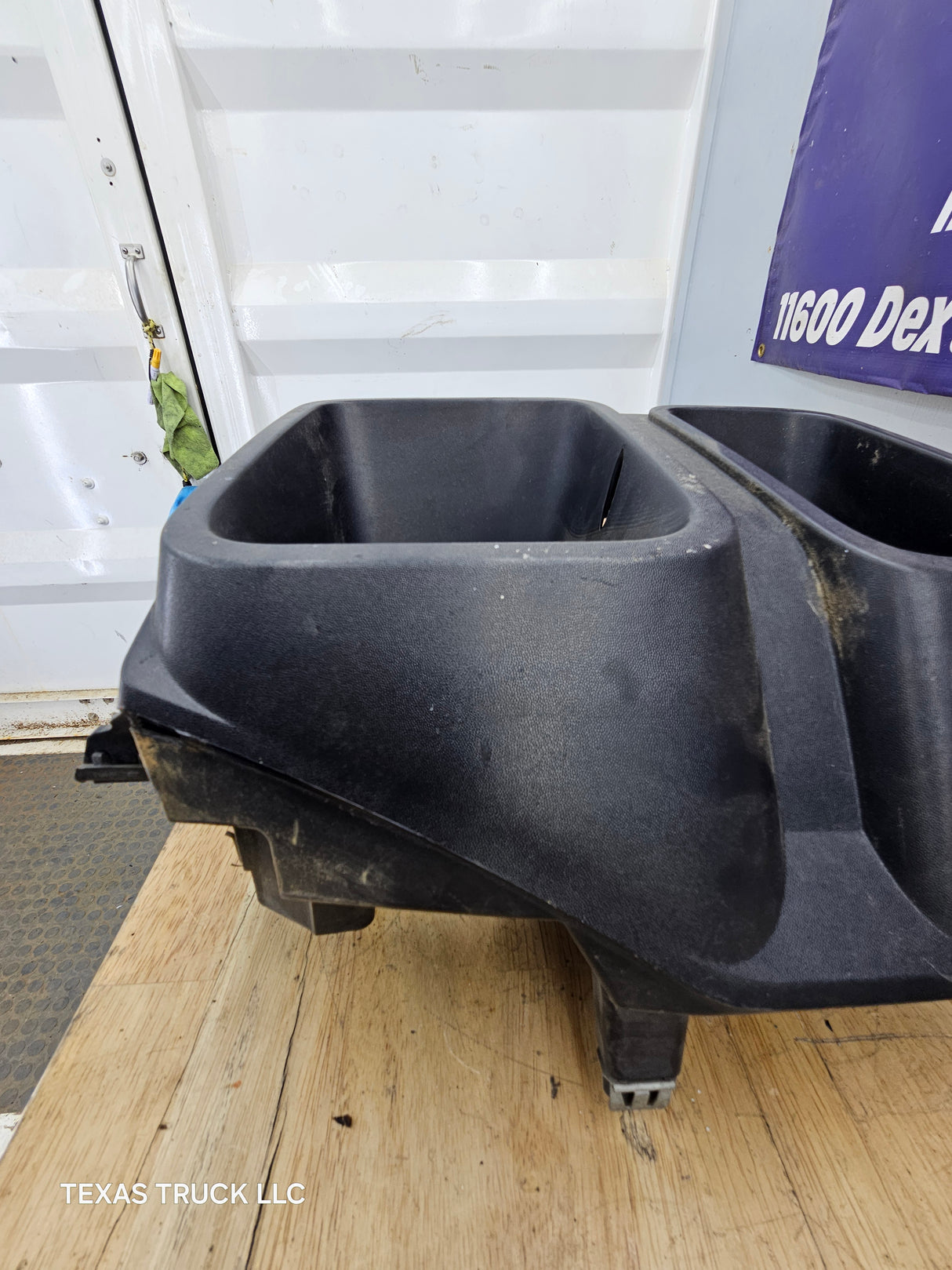 2008-2010 Ford Super Duty F250 F350 F450 F550 LH Driver Side Sealed Beam Halogen Head Light & Marker Light Bucket 7C34-13101-A