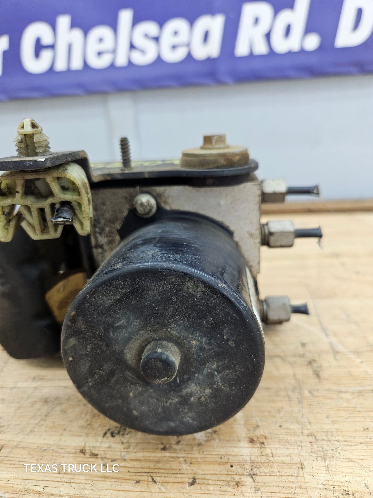 2008-2010 Ford Super Duty F250 F350 ABS Pump Module Control Assembly 7C34-2C346-AJ