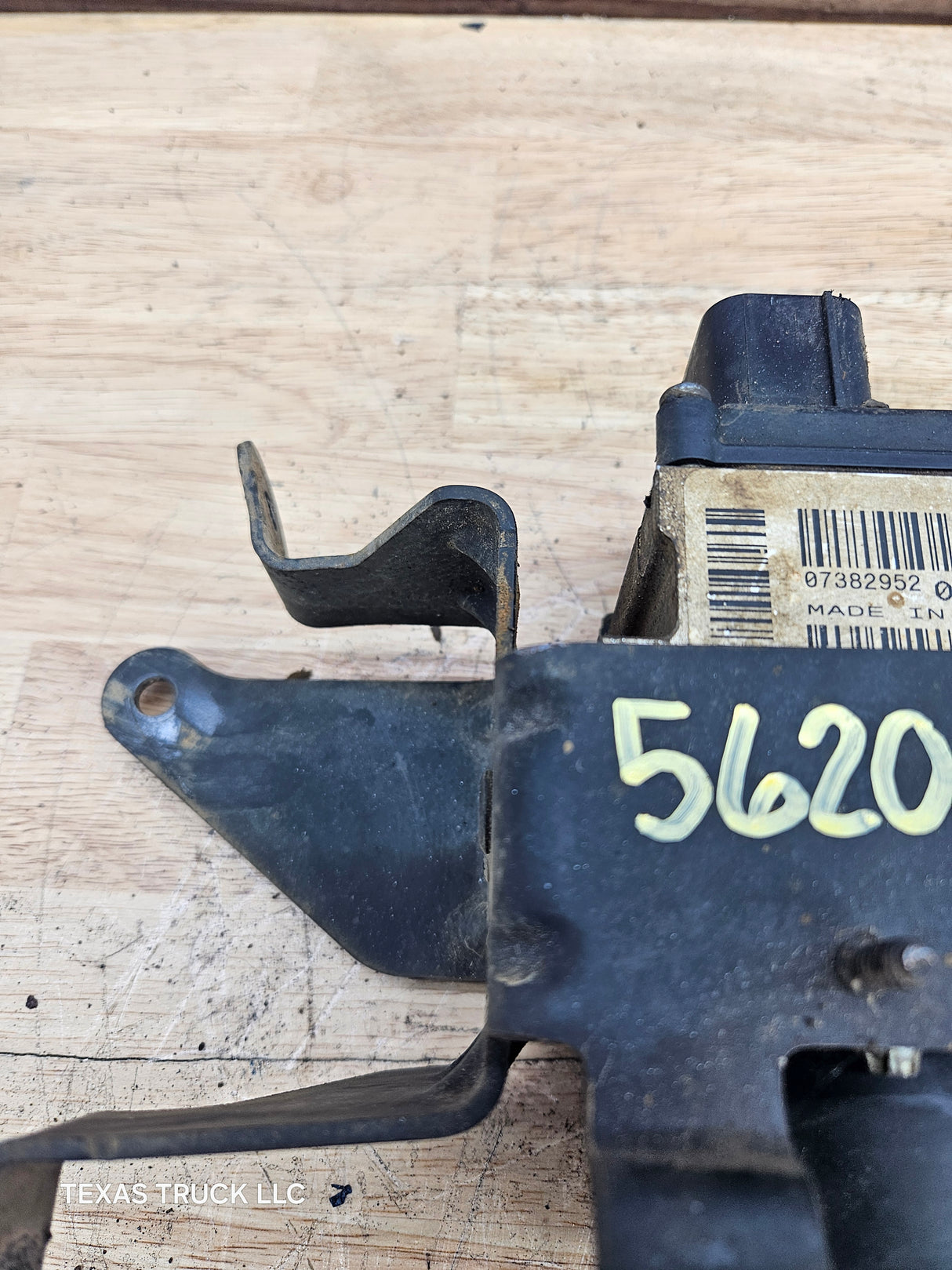 2008-2010 Ford Super Duty F250 F350 ABS Pump Module Control Assembly 7C34-2C346-AJ