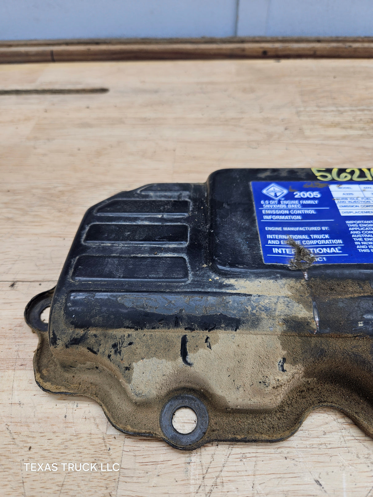 2004.5-2007 Ford 6.0L Power Stroke Passenger Side Valve Cover 1858581C1