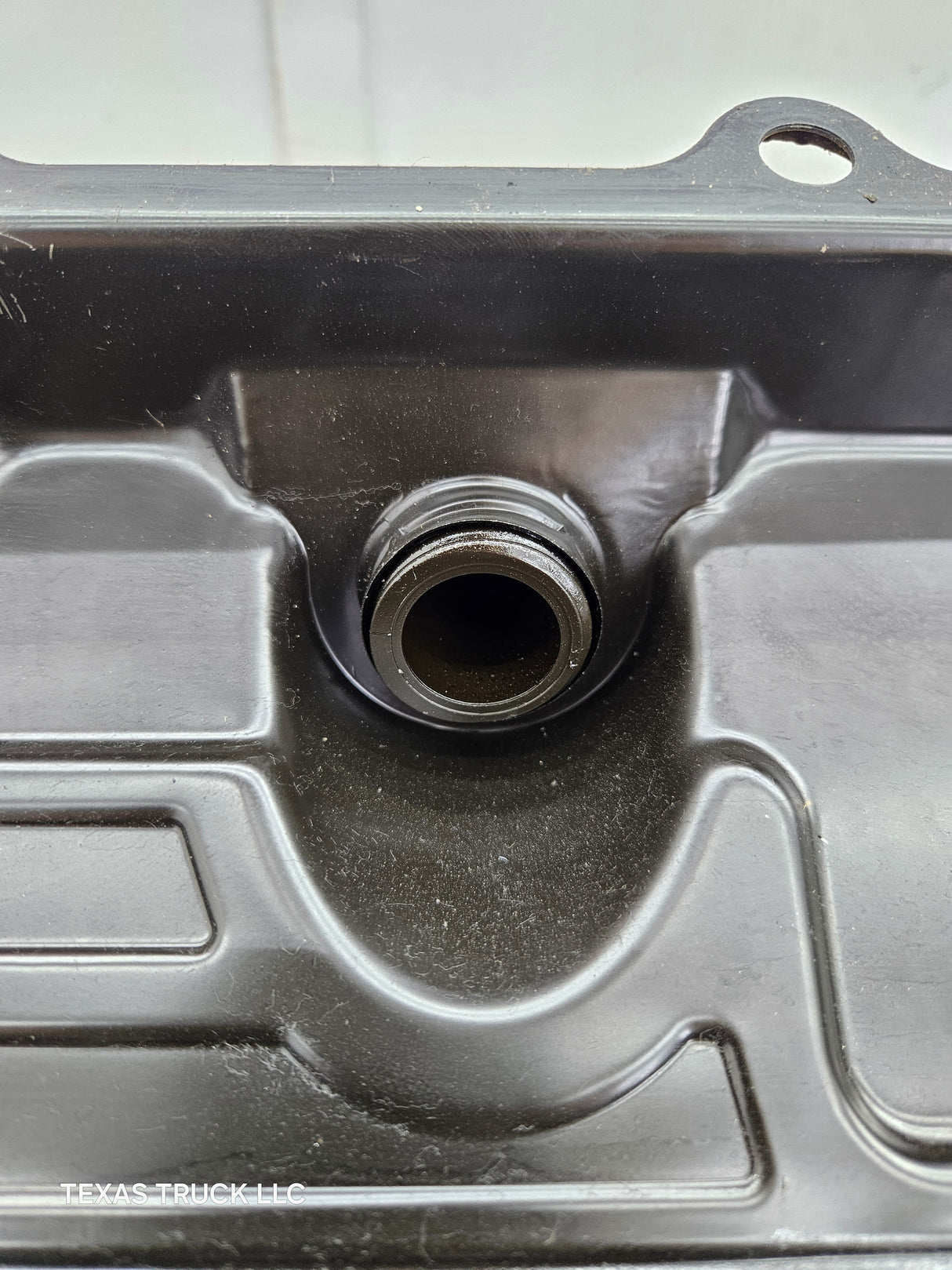 2004.5-2007 Ford 6.0L Power Stroke Passenger Side Valve Cover 1858581C1