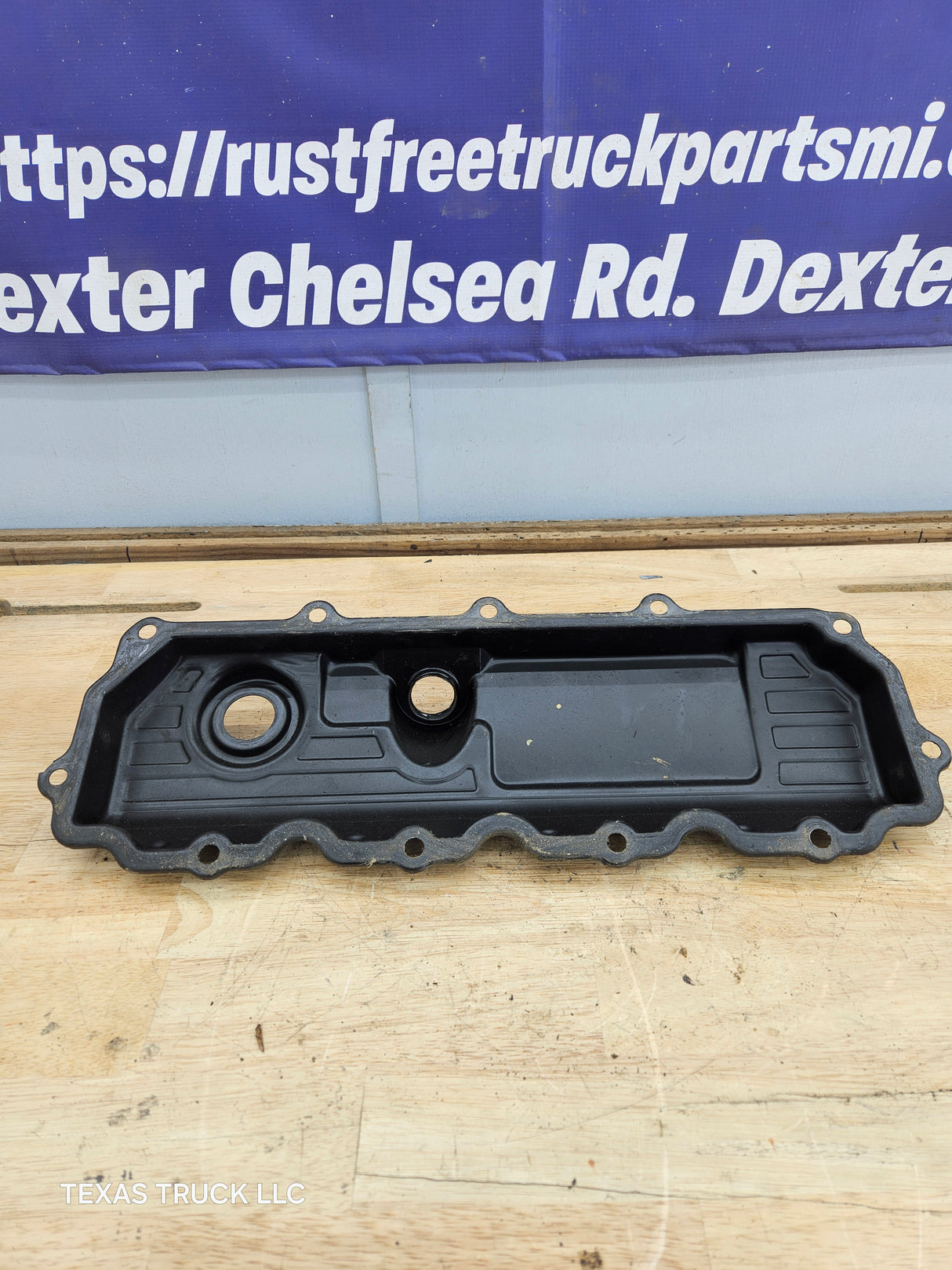 2004.5-2007 Ford 6.0L Power Stroke Passenger Side Valve Cover 1858581C1