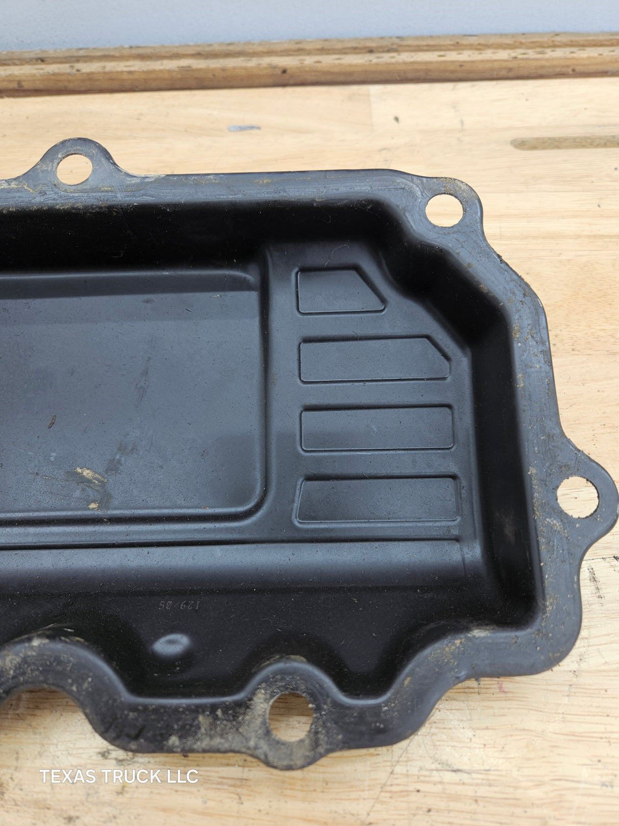 2004.5-2007 Ford 6.0L Power Stroke Passenger Side Valve Cover 1858581C1