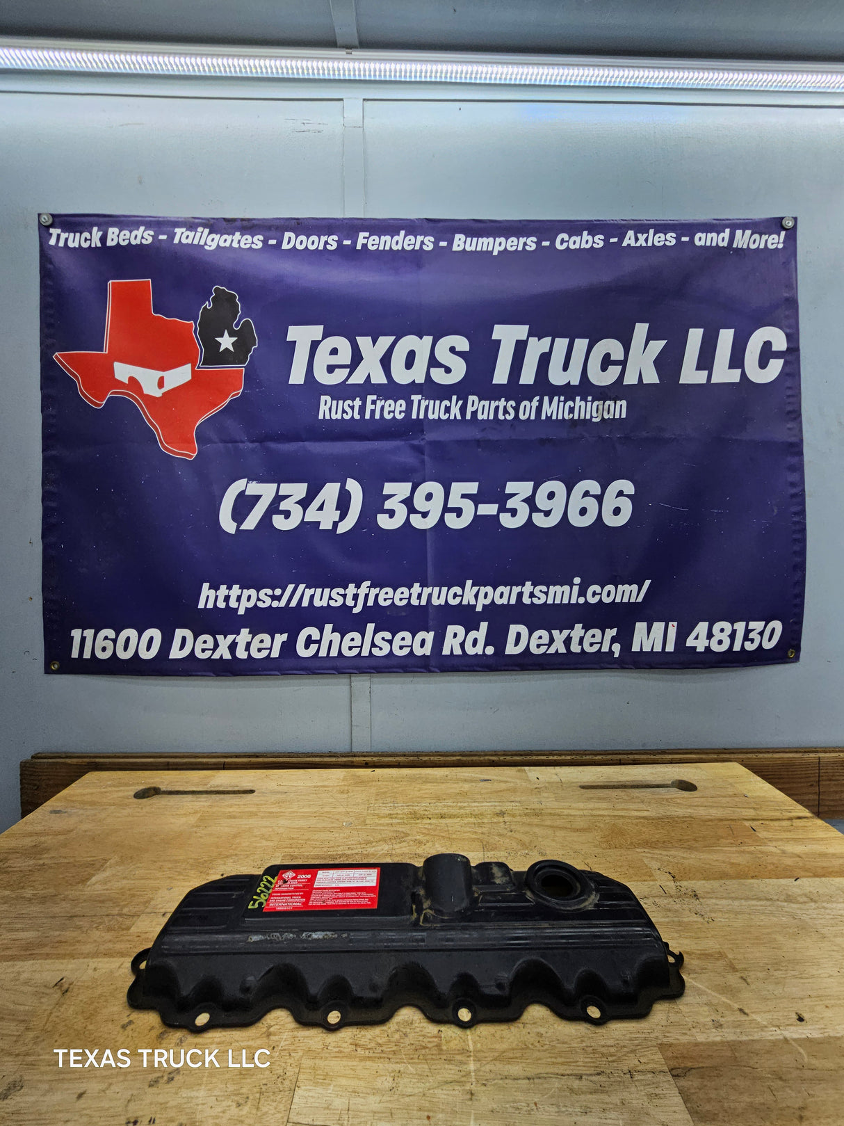 2004.5-2007 Ford 6.0L Power Stroke Passenger Side Valve Cover 1858581C1