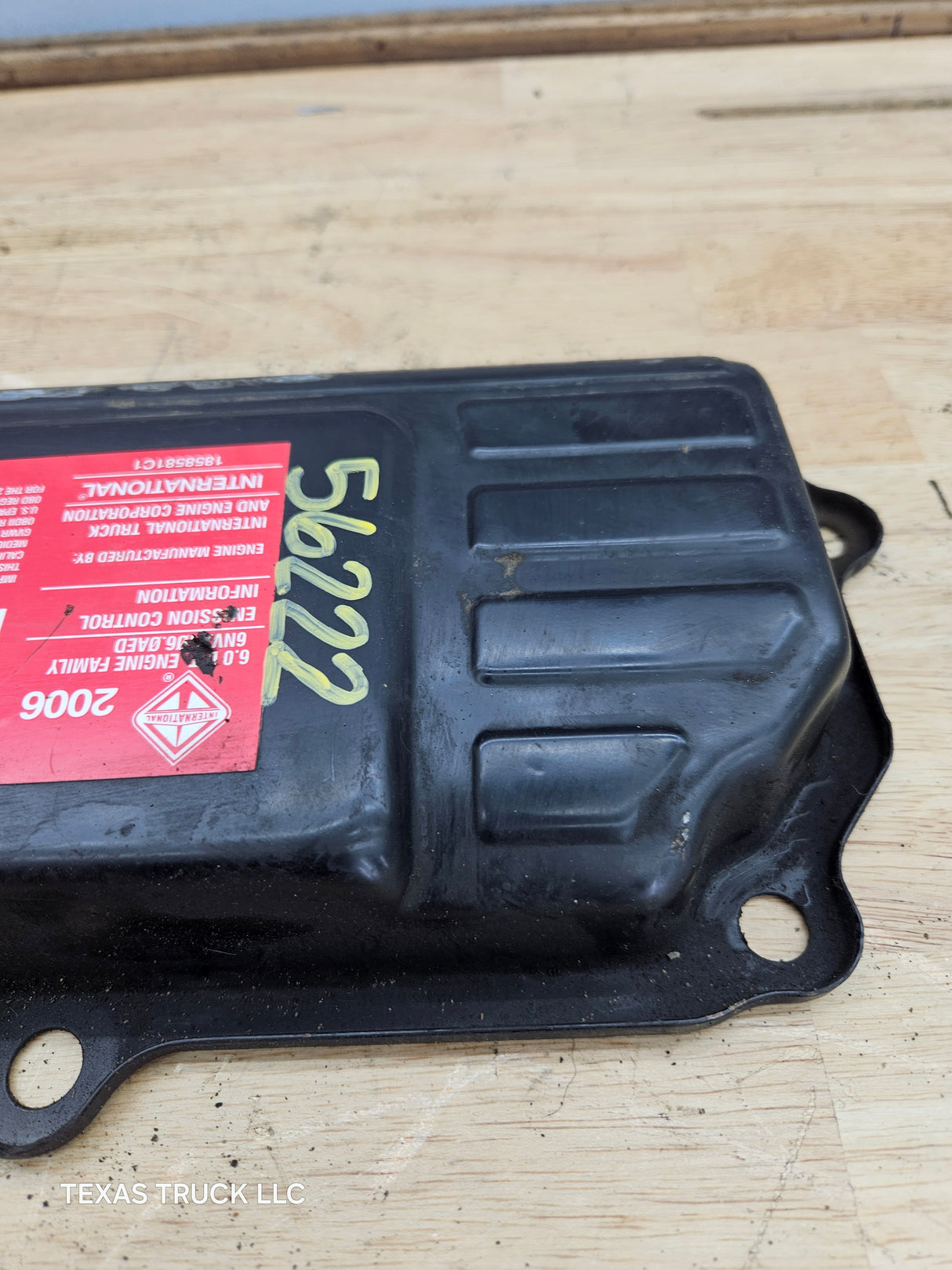 2004.5-2007 Ford 6.0L Power Stroke Passenger Side Valve Cover 1858581C1