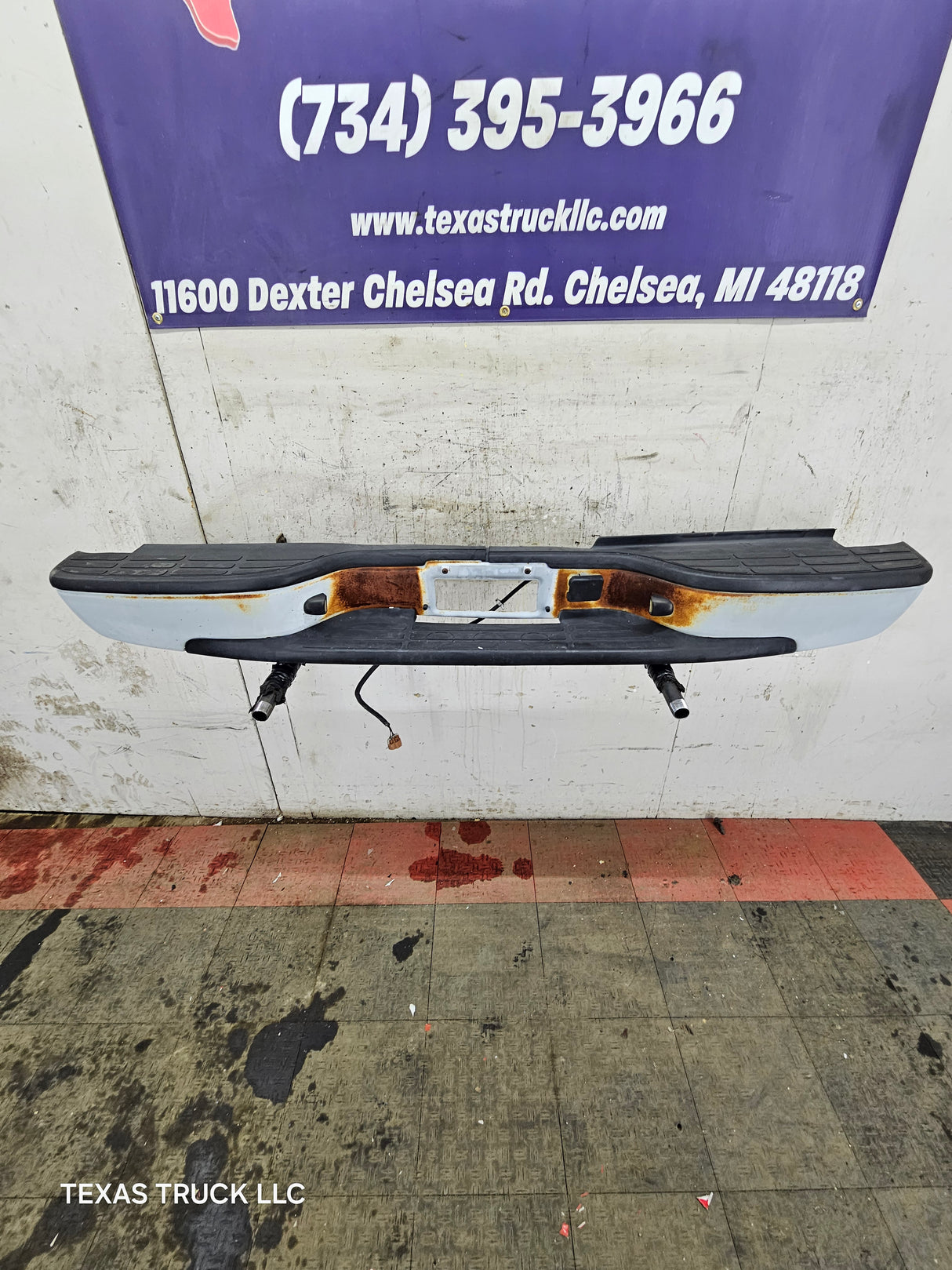 1999-2007 Chevrolet Silverado / GMC Sierra 2500 3500 HD Rear Bumper Painted