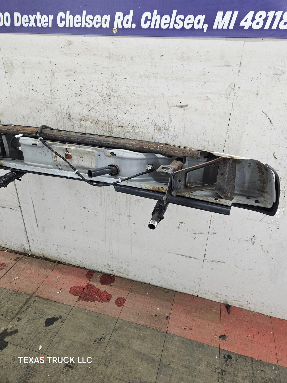 1999-2007 Chevrolet Silverado / GMC Sierra 2500 3500 HD Rear Bumper Painted