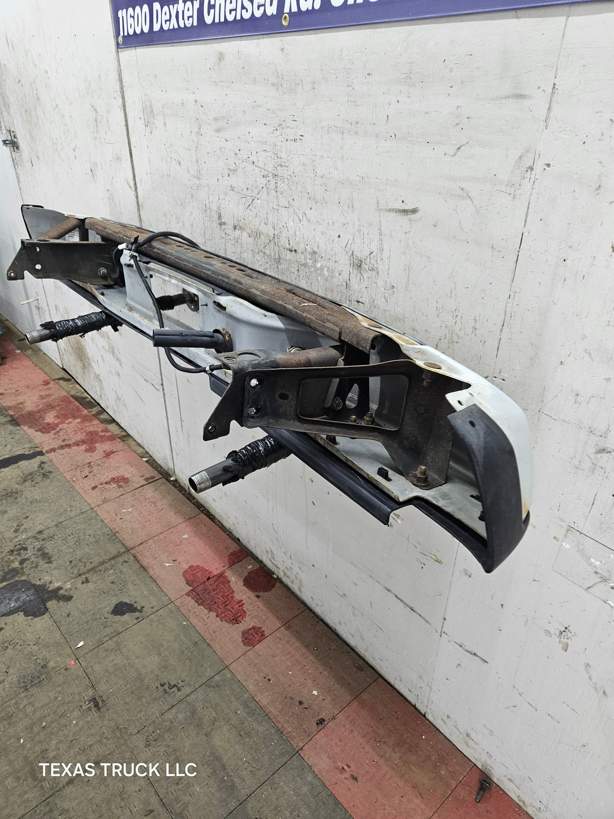 1999-2007 Chevrolet Silverado / GMC Sierra 2500 3500 HD Rear Bumper Painted