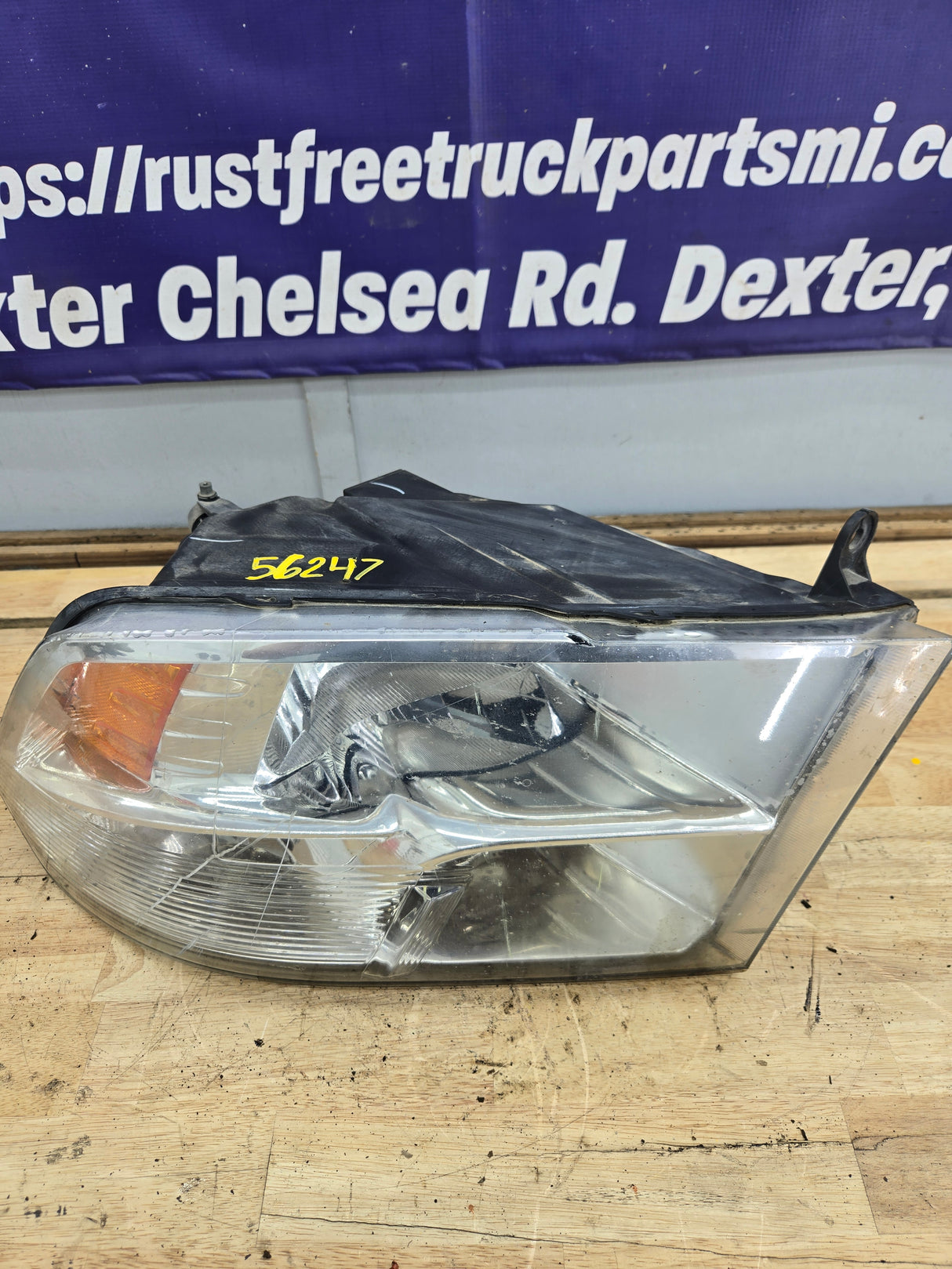 2013-2024 Dodge Ram 4th gen 1500 2500 3500 RH Passenger Side Headlight