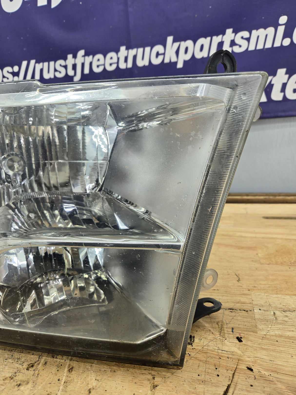 2013-2024 Dodge Ram 4th gen 1500 2500 3500 RH Passenger Side Headlight