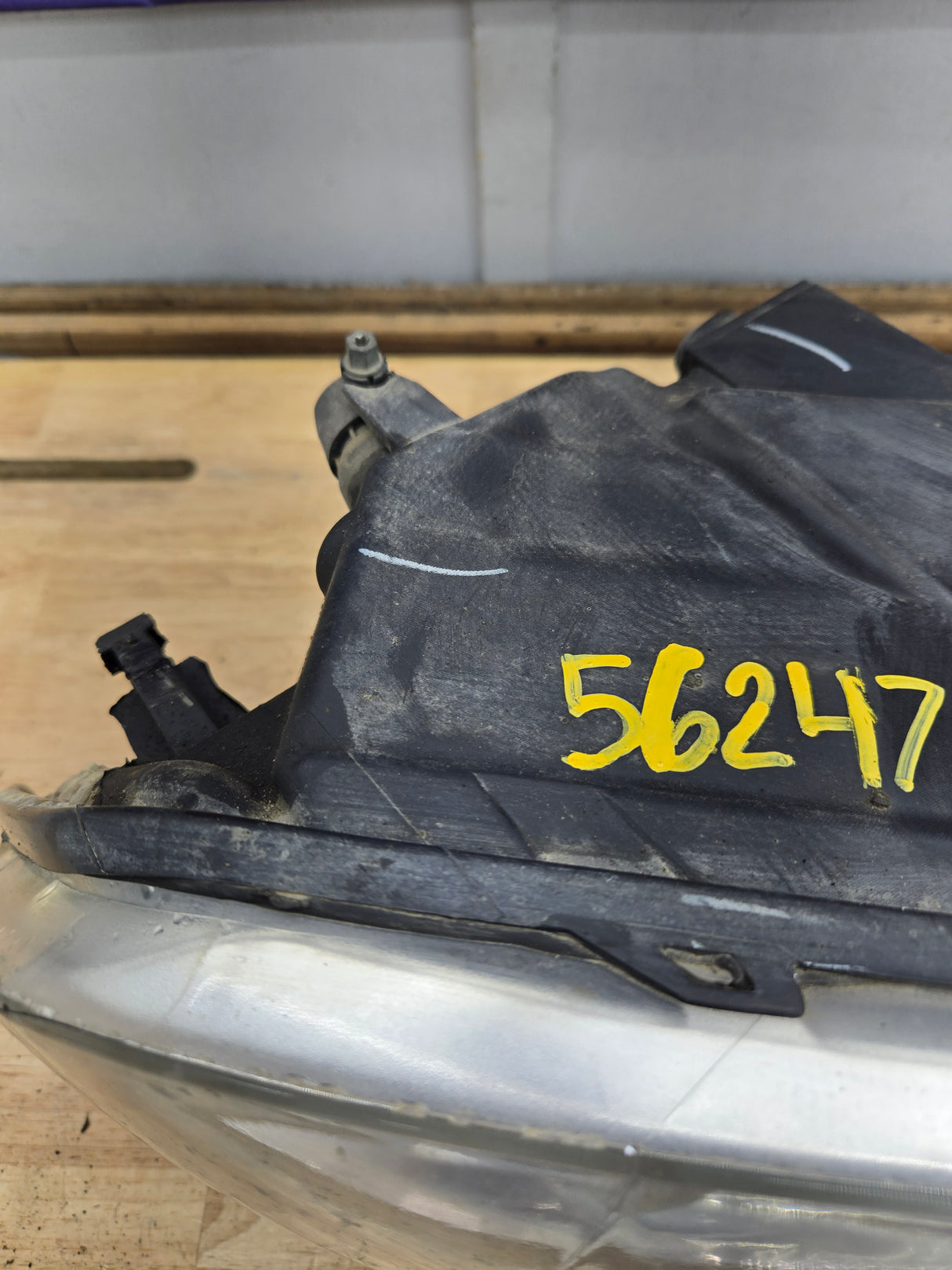 2013-2024 Dodge Ram 4th gen 1500 2500 3500 RH Passenger Side Headlight