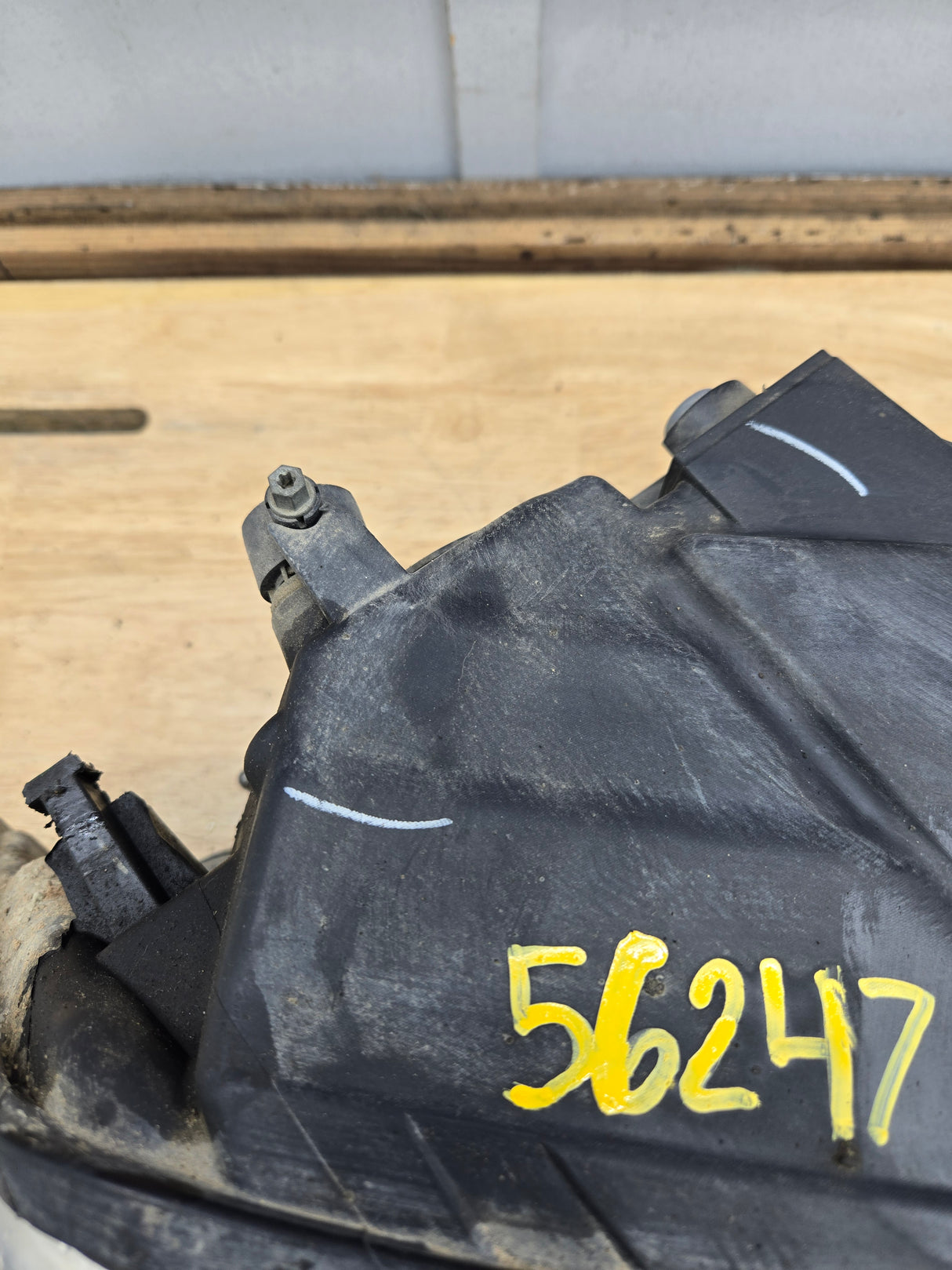 2013-2024 Dodge Ram 4th gen 1500 2500 3500 RH Passenger Side Headlight