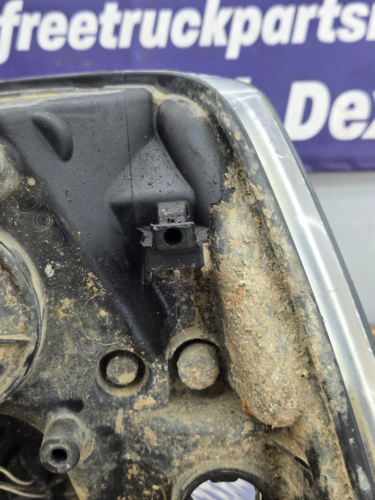 2013-2024 Dodge Ram 4th gen 1500 2500 3500 RH Passenger Side Headlight