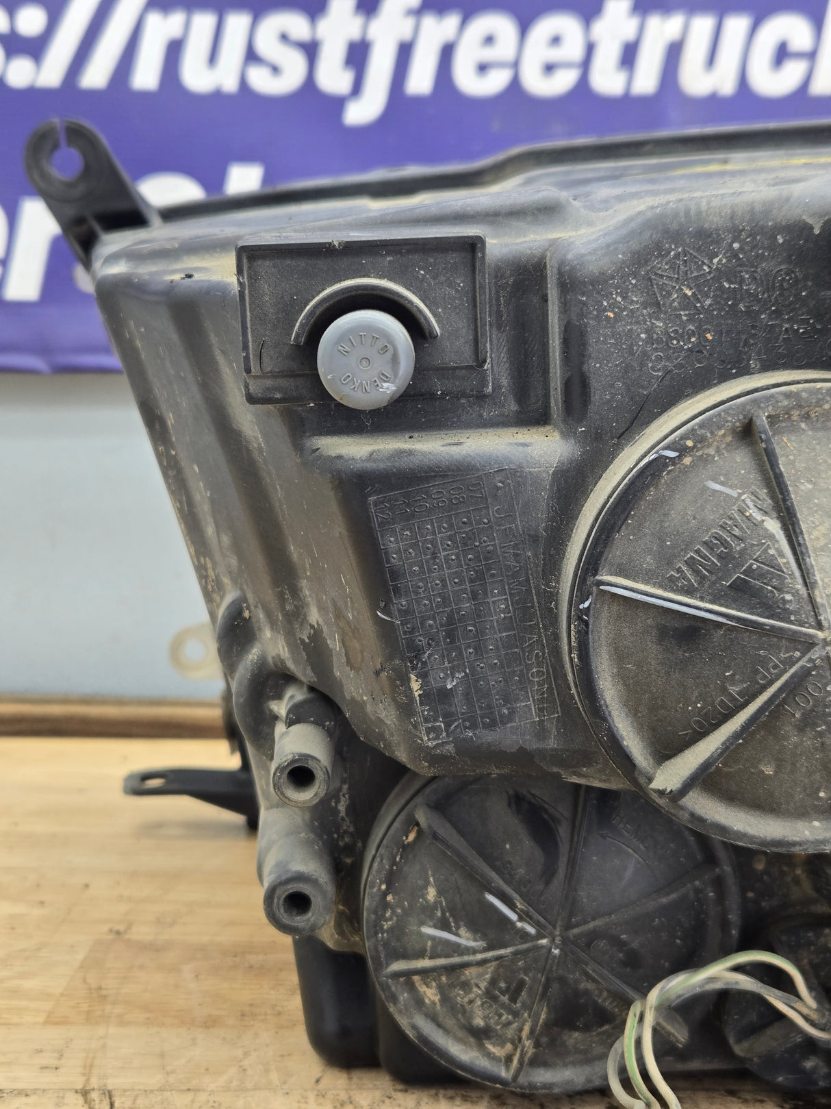 2013-2024 Dodge Ram 4th gen 1500 2500 3500 RH Passenger Side Headlight