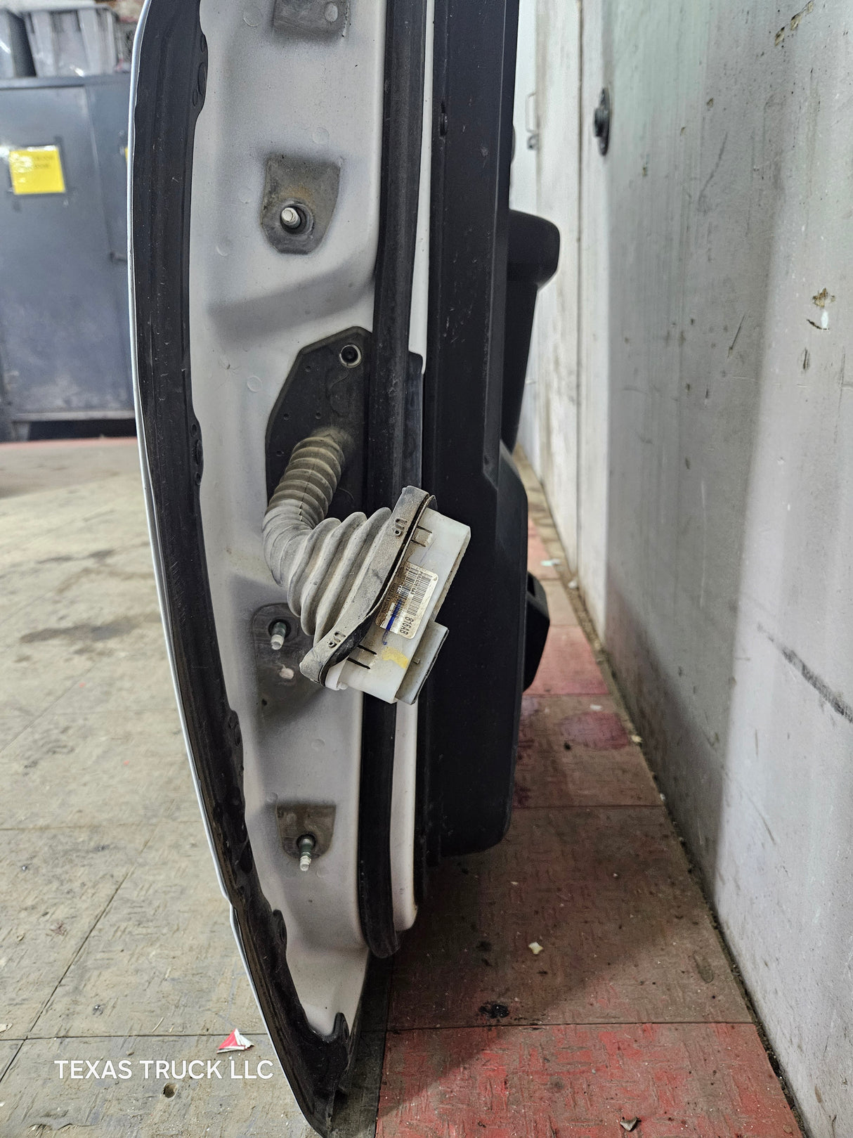 2009-2018 Dodge Ram 4th Gen Passenger Side RH Front Door Quad Crew Cab Door 1500 2500 3500 4500 5500