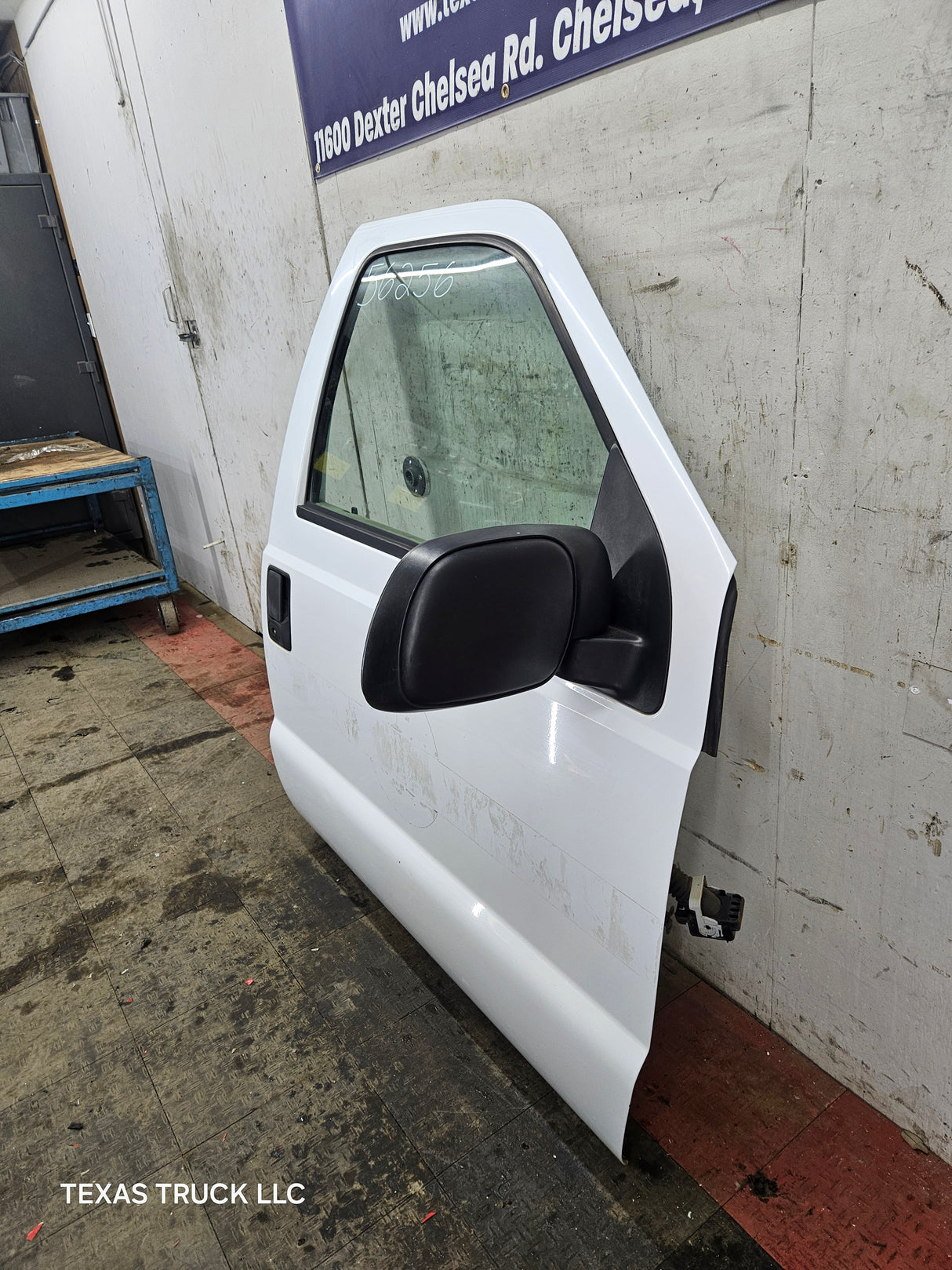 1999-2011 Ford Super Duty Front Passenger Side Door F250 F350 F450 F550