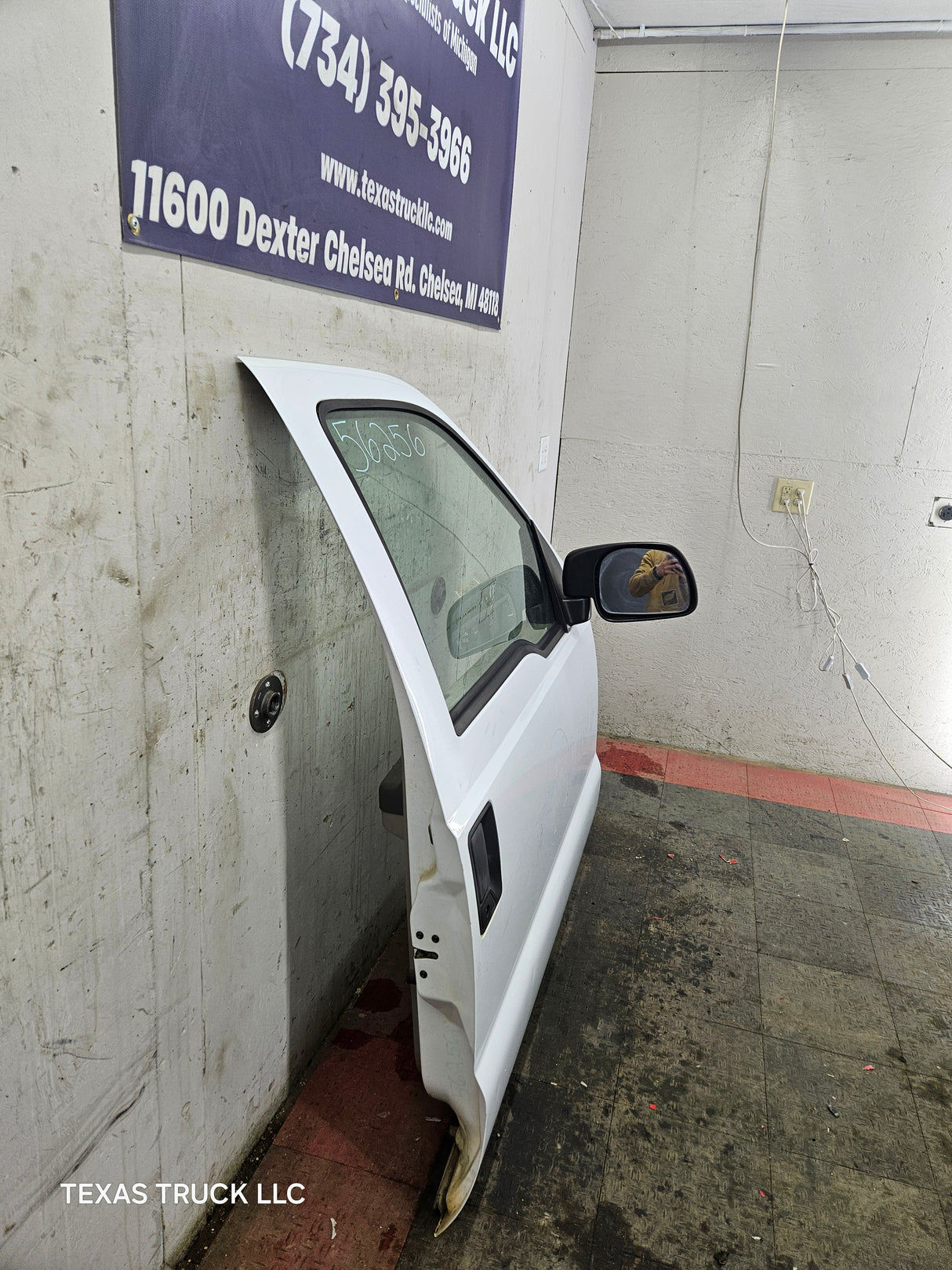 1999-2011 Ford Super Duty Front Passenger Side Door F250 F350 F450 F550