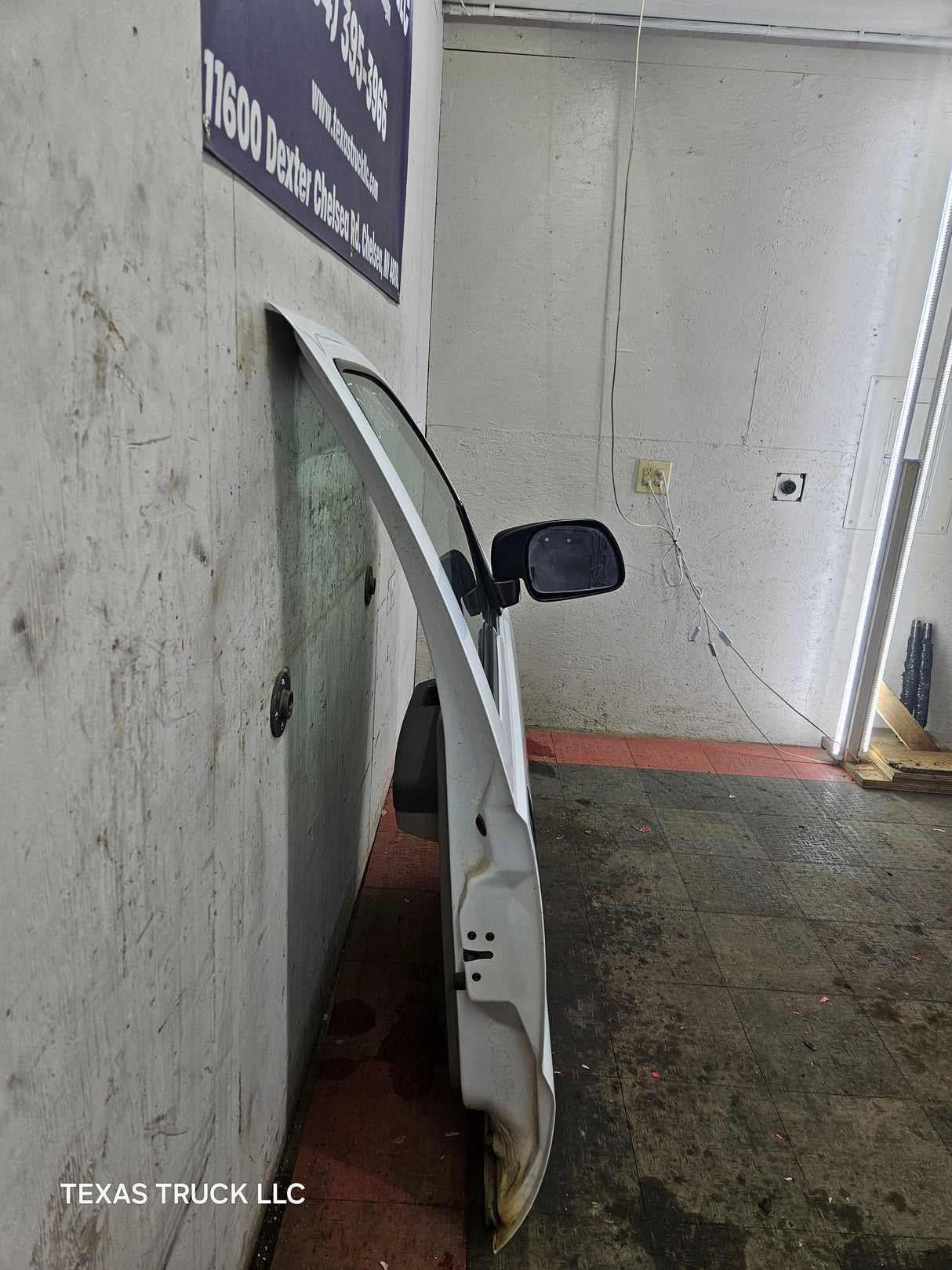 1999-2011 Ford Super Duty Front Passenger Side Door F250 F350 F450 F550