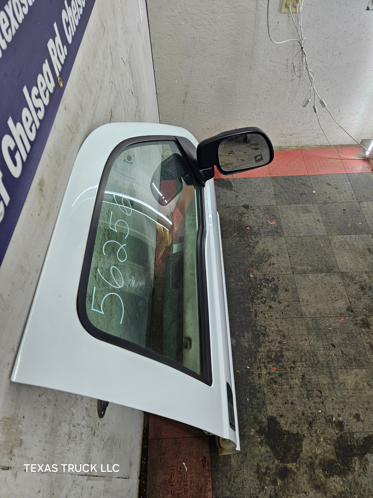 1999-2011 Ford Super Duty Front Passenger Side Door F250 F350 F450 F550