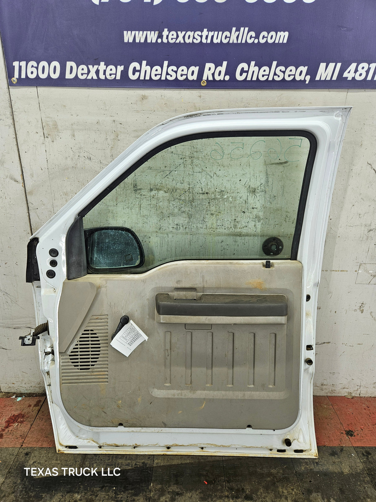1999-2011 Ford Super Duty Front Passenger Side Door F250 F350 F450 F550