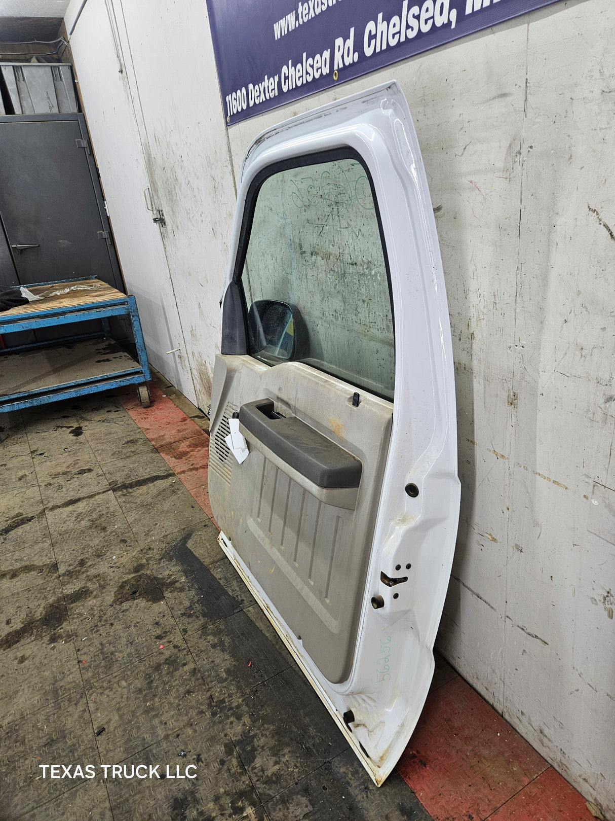 1999-2011 Ford Super Duty Front Passenger Side Door F250 F350 F450 F550