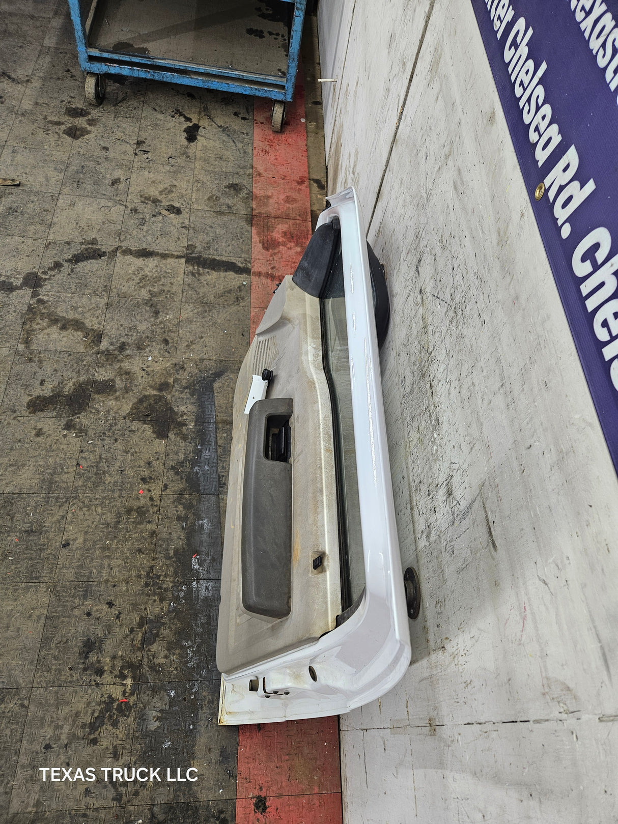 1999-2011 Ford Super Duty Front Passenger Side Door F250 F350 F450 F550