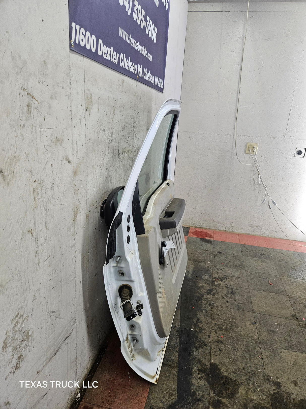 1999-2011 Ford Super Duty Front Passenger Side Door F250 F350 F450 F550