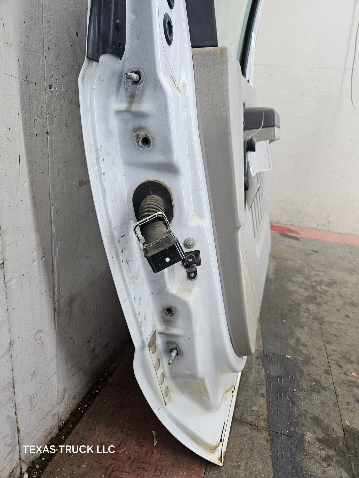 1999-2011 Ford Super Duty Front Passenger Side Door F250 F350 F450 F550