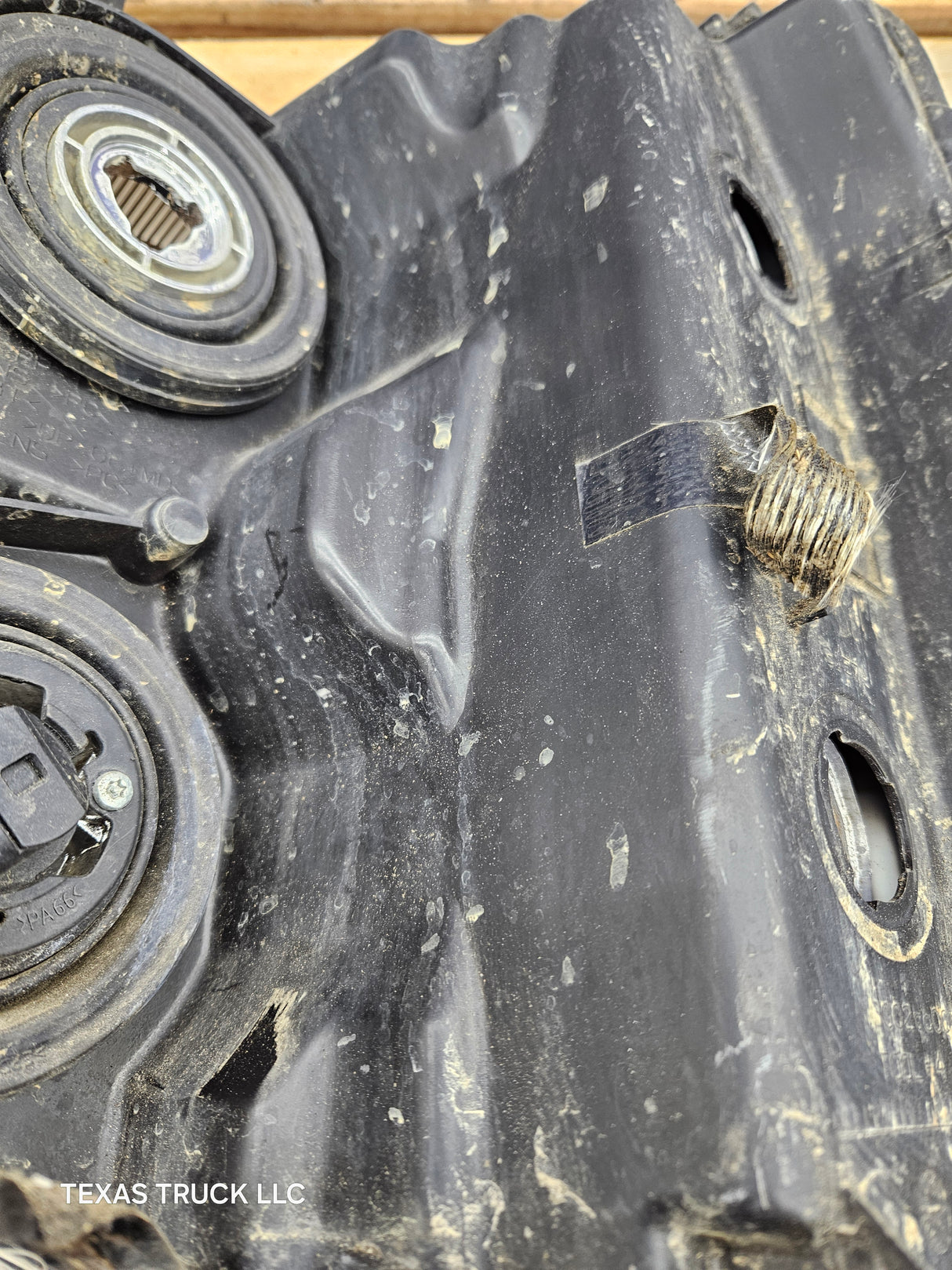 2007-2013 Chevrolet Silverado 1500 2500 3500 RH Passenger Side Halogen Headlight 25833679