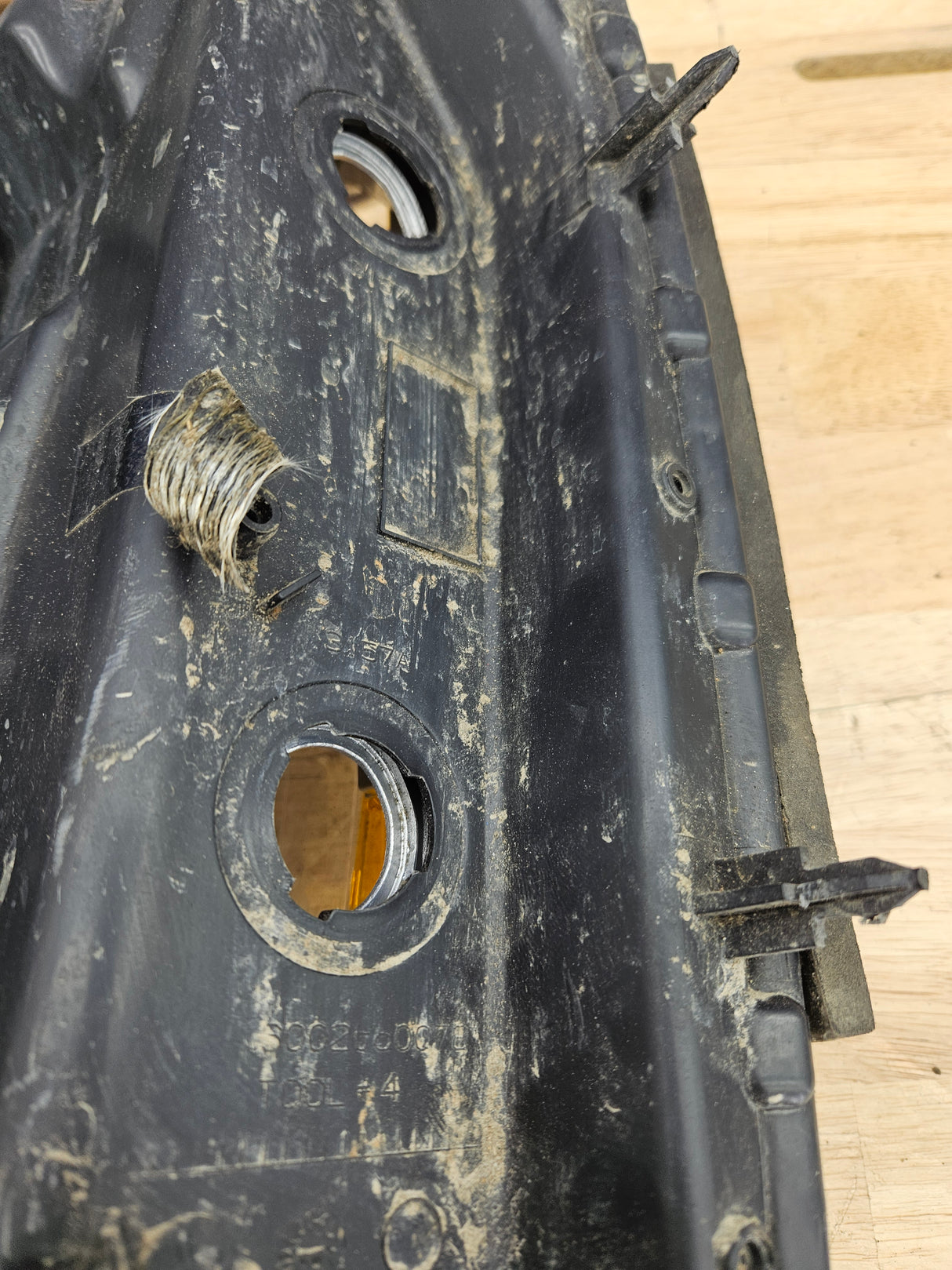 2007-2013 Chevrolet Silverado 1500 2500 3500 RH Passenger Side Halogen Headlight 25833679