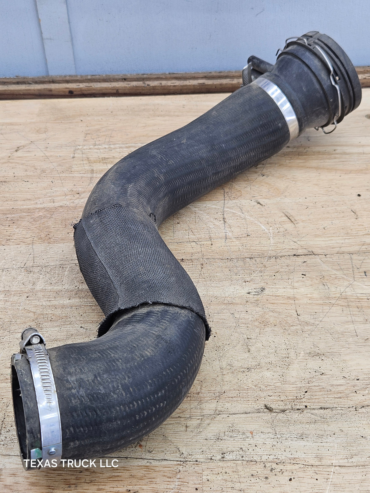 2017-2019 Ford Super Duty 6.7L Power Stroke Turbo Intercooler Outlet Tube Assembly HC3Z-6F073-B