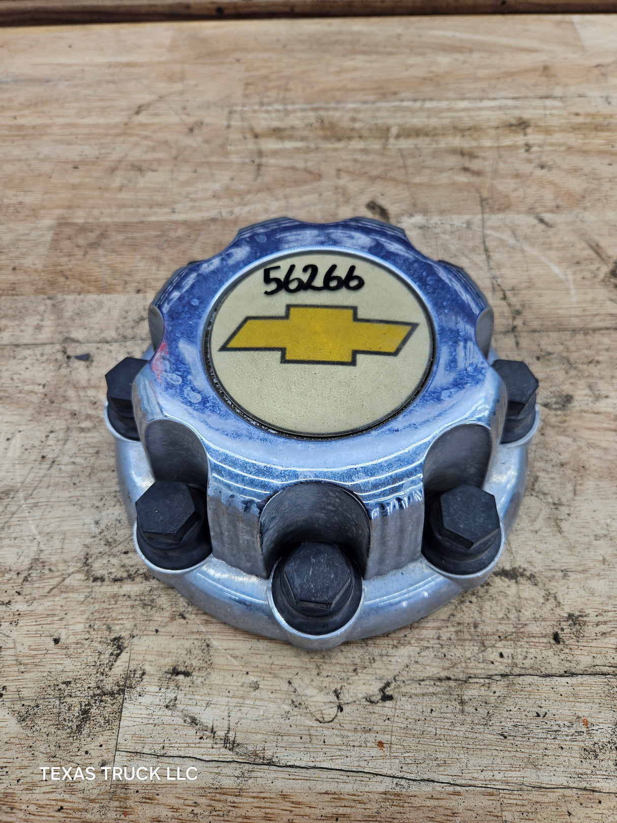 1999-2006 OEM Chevrolet Silverado 8 Lug Wheel Center Hub Cap Lug Cover