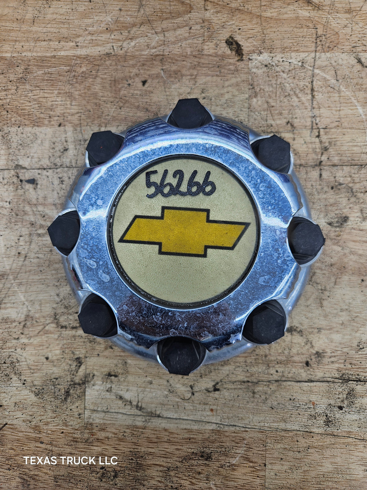 1999-2006 OEM Chevrolet Silverado 8 Lug Wheel Center Hub Cap Lug Cover