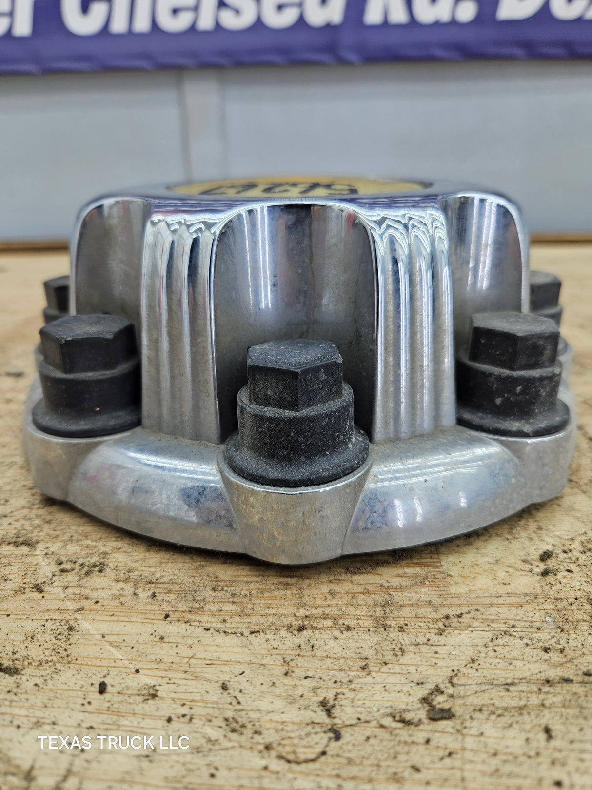 1999-2006 OEM Chevrolet Silverado 8 Lug Wheel Center Hub Cap Lug Cover