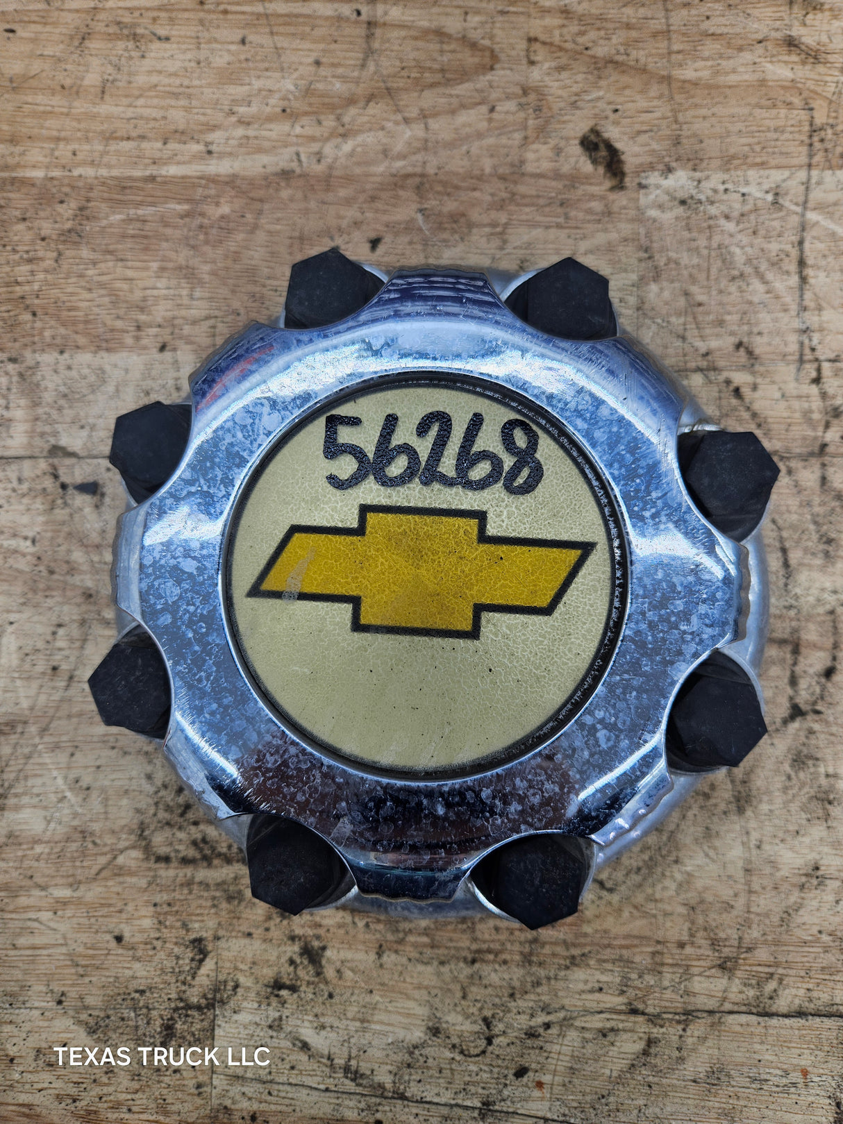 1999-2006 OEM Chevrolet Silverado 8 Lug Wheel Center Hub Cap Lug Cover