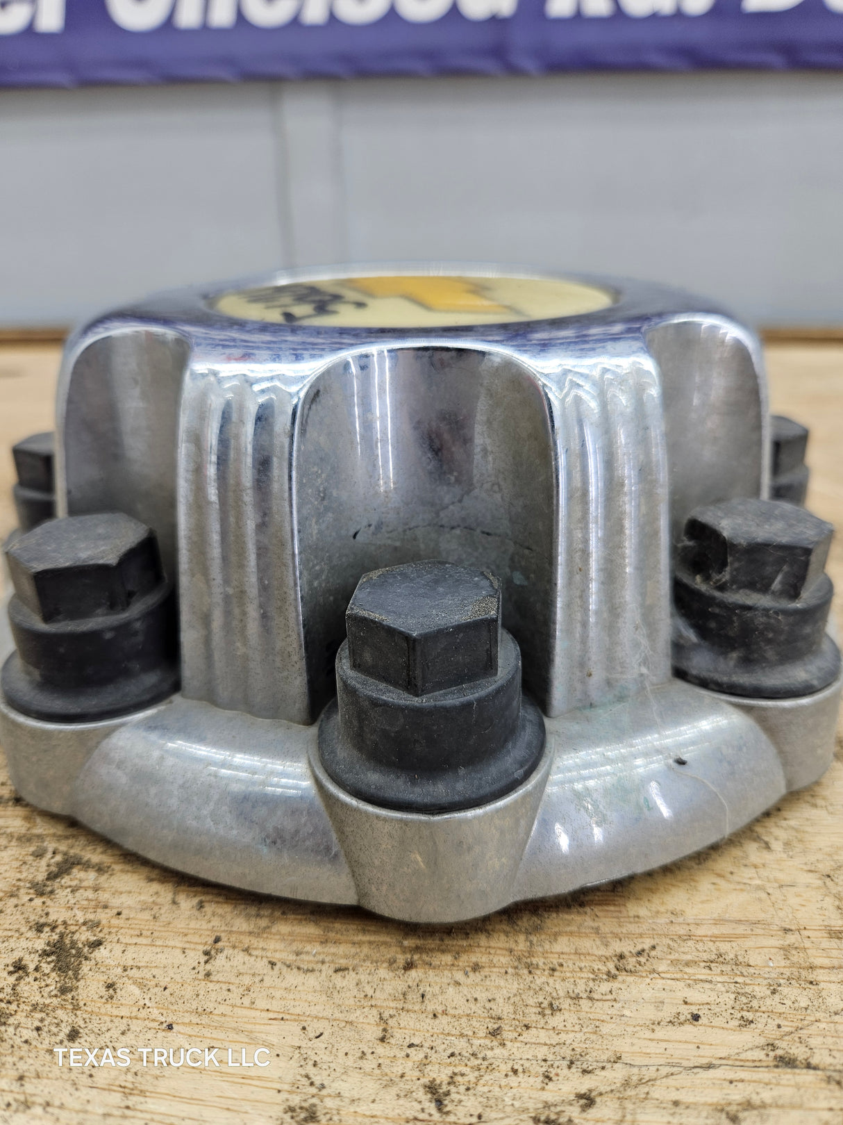 1999-2006 OEM Chevrolet Silverado 8 Lug Wheel Center Hub Cap Lug Cover